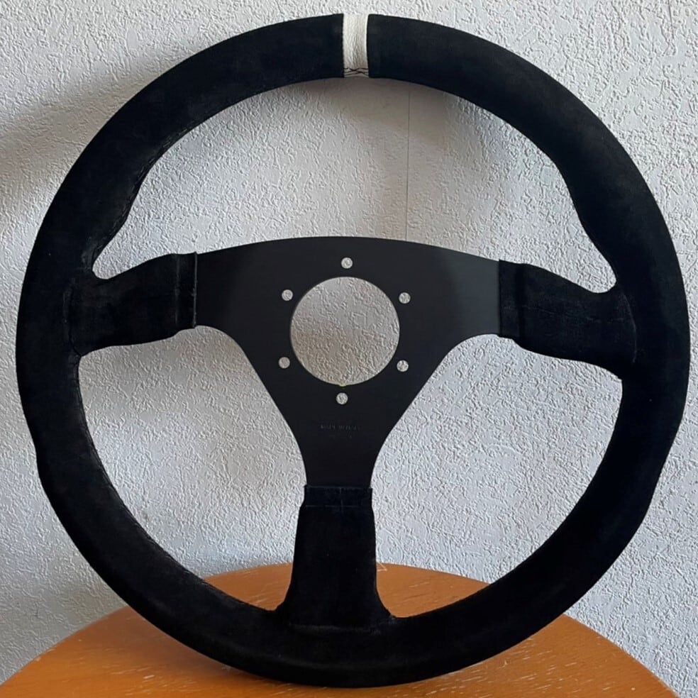 GT2i ステアリングホイール フラット 330 PRO(スエード