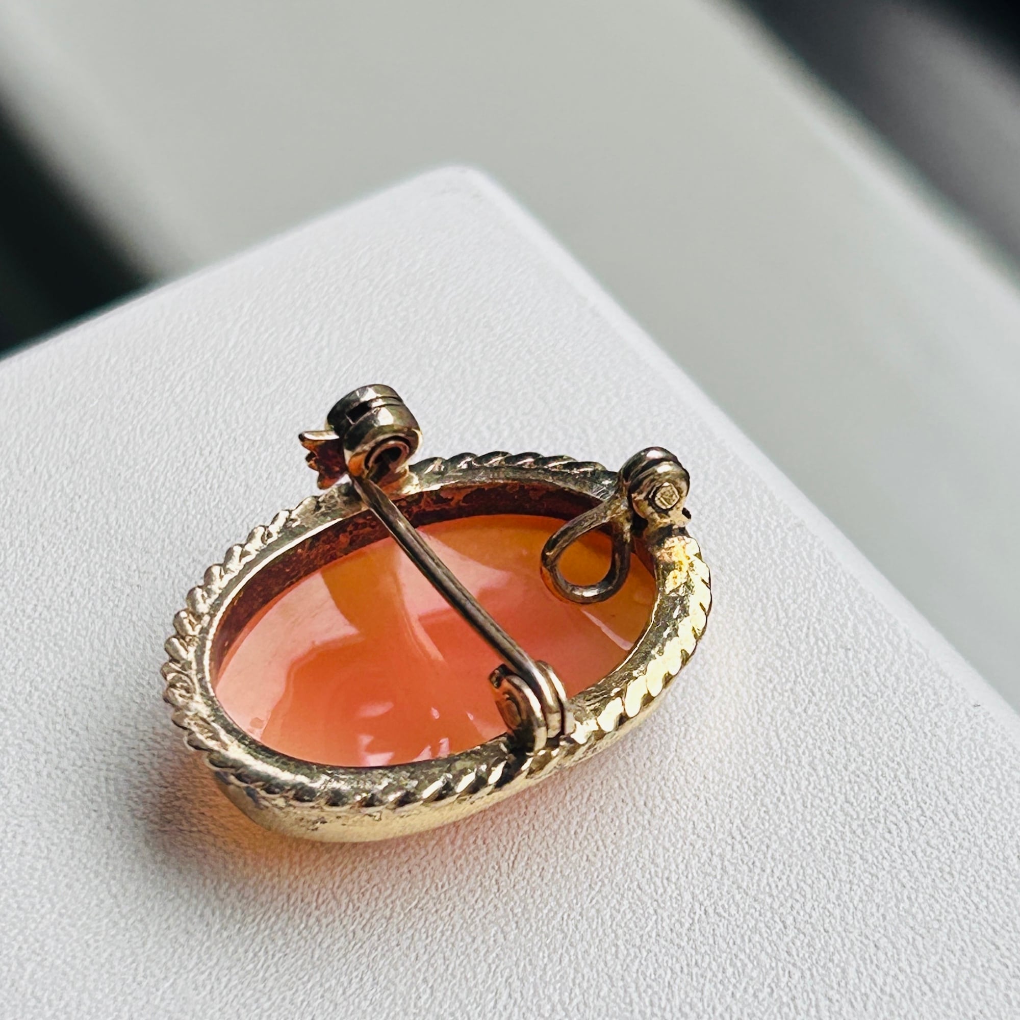 Italy シルバー925 金メッキシェルカメオミニブローチ | Milo Antiques