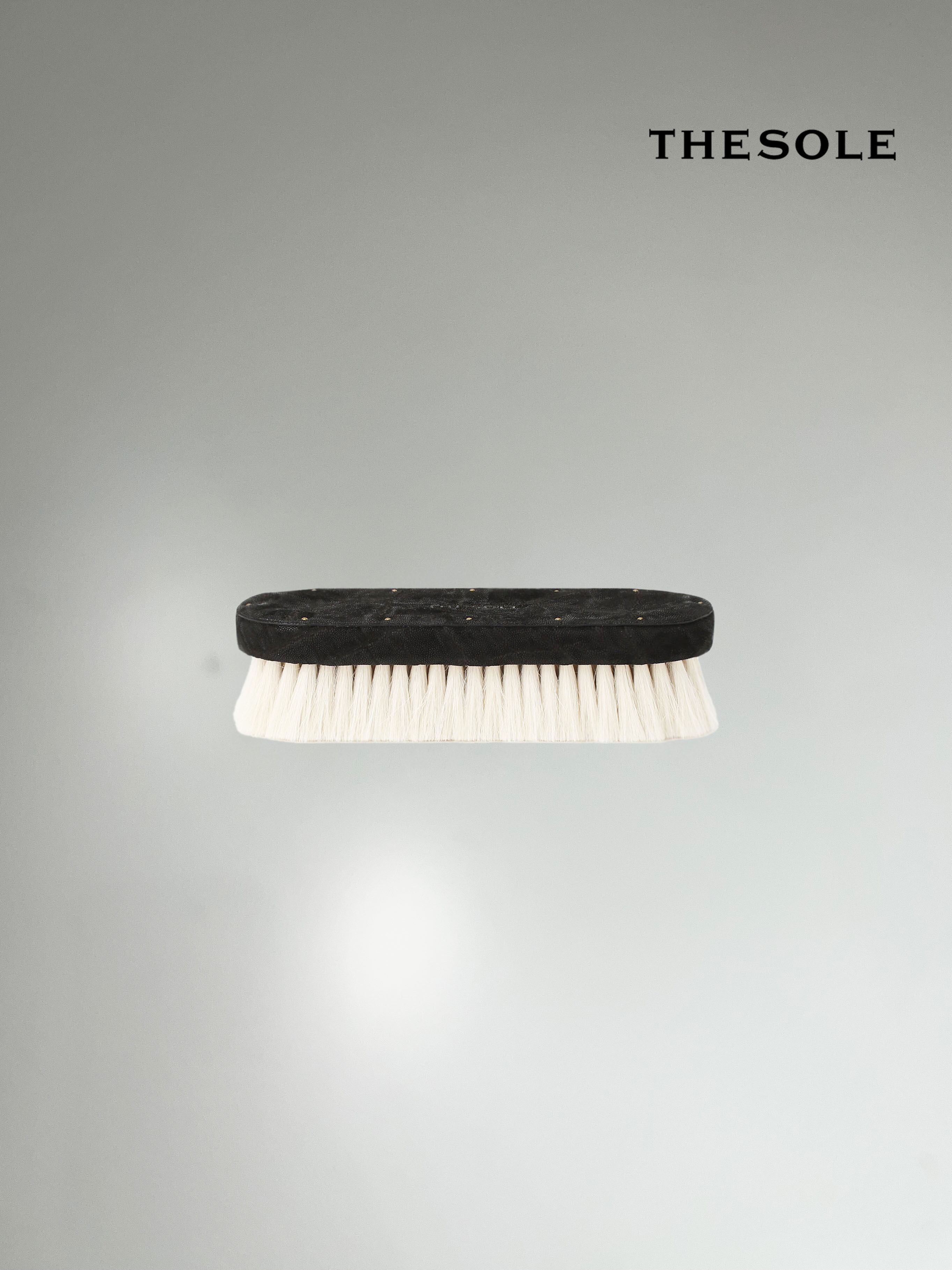 THE SOLE（ザ ソール）山羊毛 象革洋服ブラシ BLACK（ブラック） | Leone
