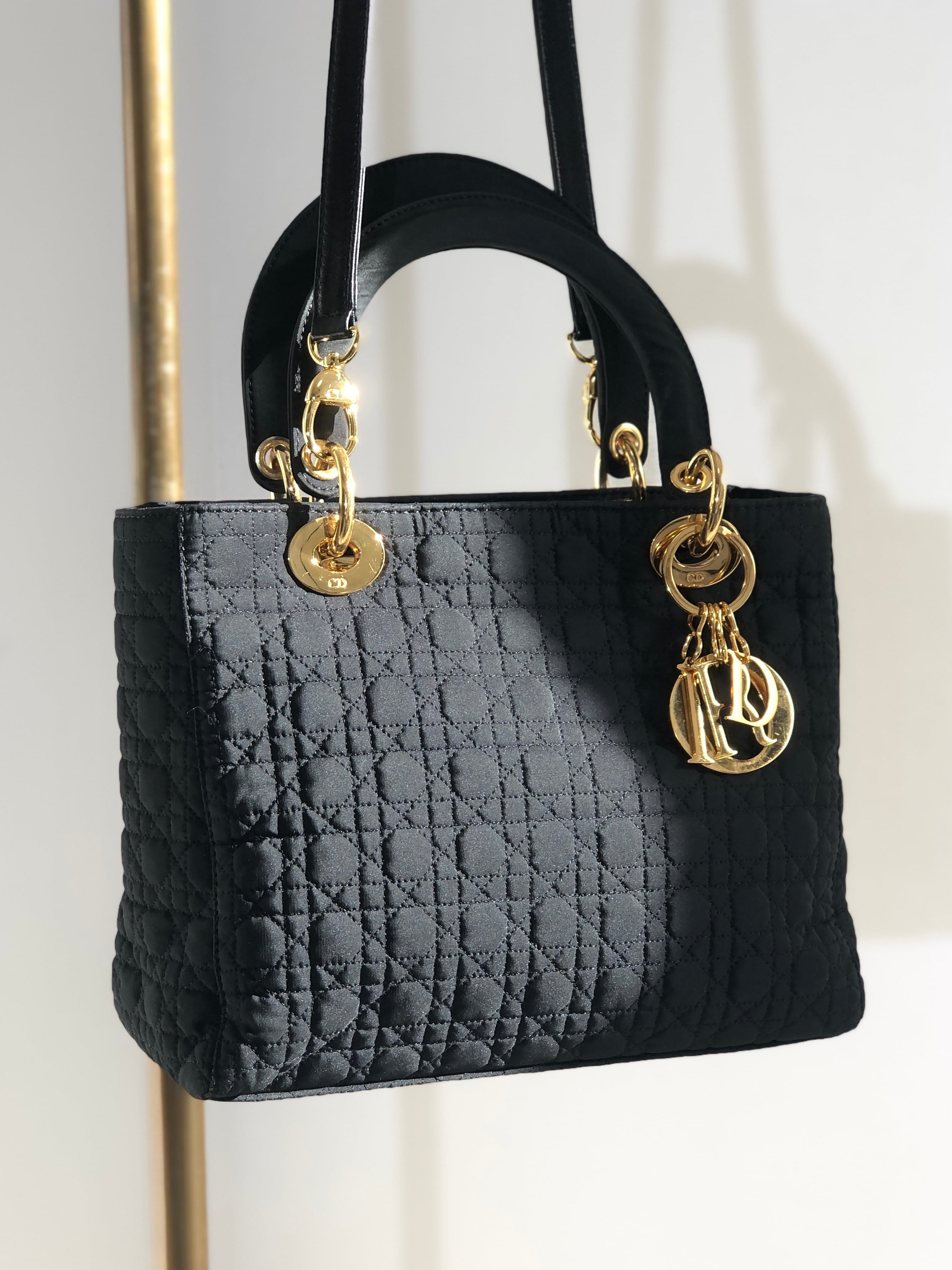 Christian Dior ディオール カナージュ ロゴチャーム レディディオール