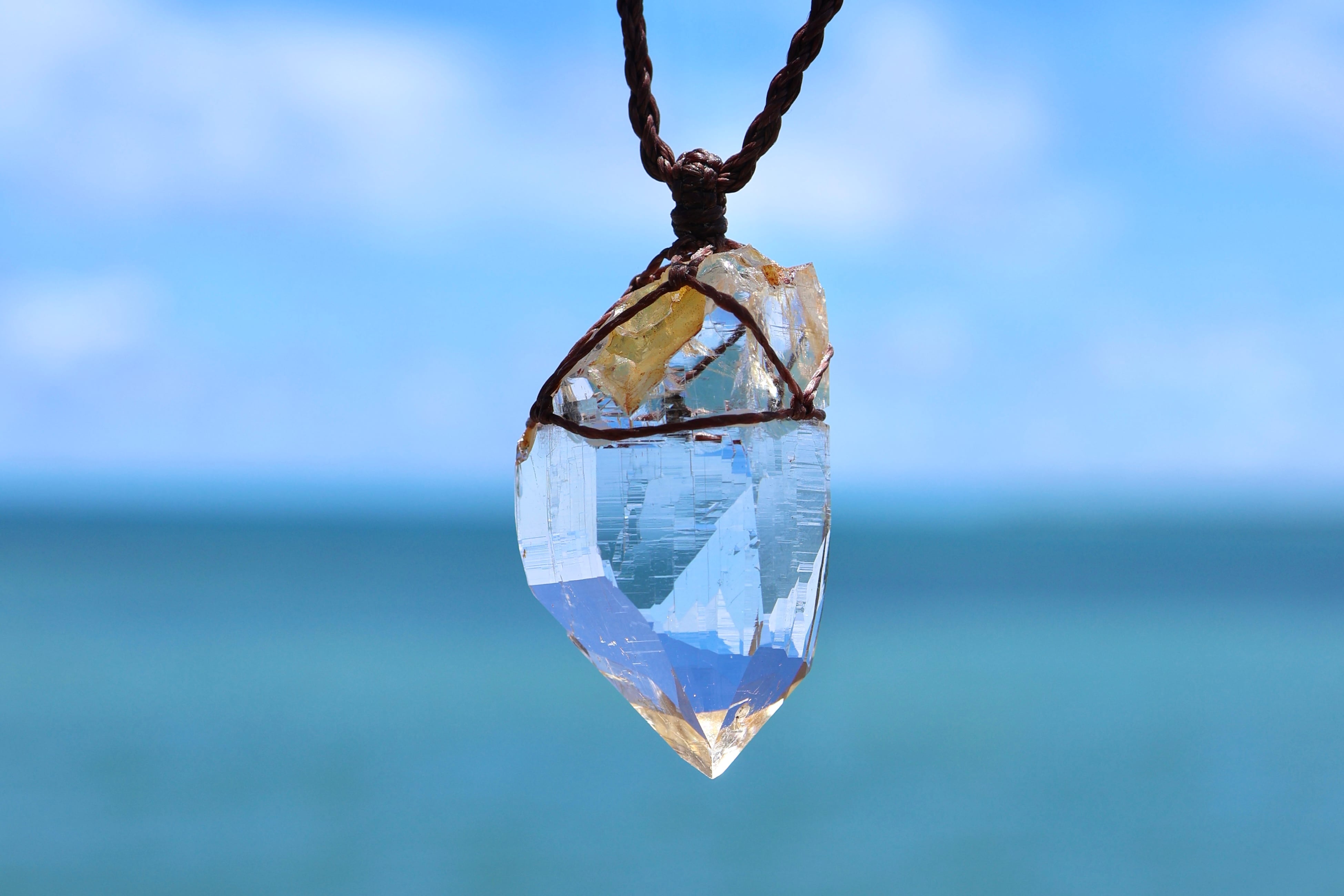 ヒマラヤ水晶ネックレス ガネーシュヒマール産 | 石垣島の夜光貝