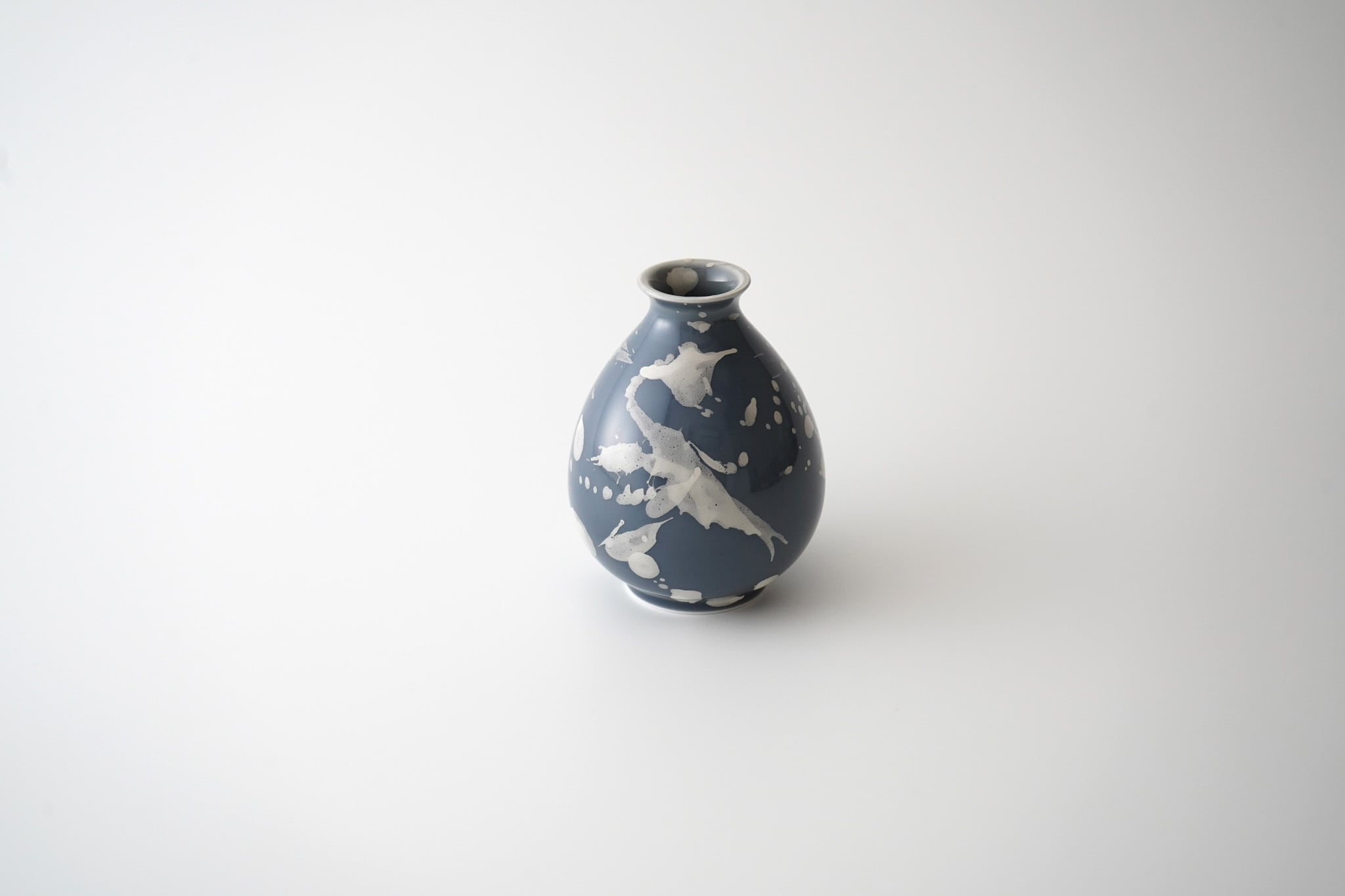 井上祐希作】釉滴徳利 SUMIGRAY | 井上萬二窯 INOUE MANJI KILN