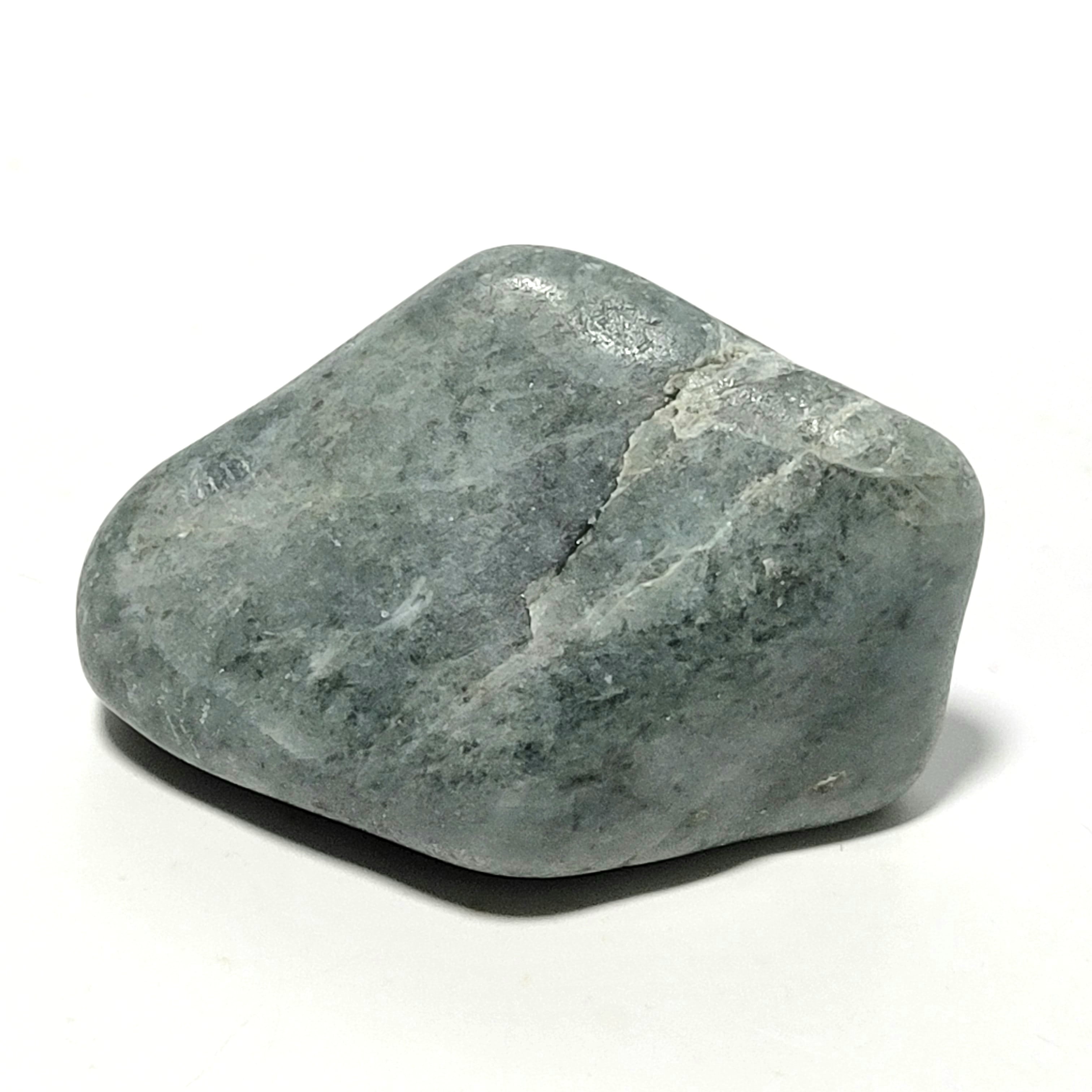 入コン沢原石:海石:糸魚川翡翠 BGU0063 | 糸魚川翡翠工芸家 赤羽可行BASE