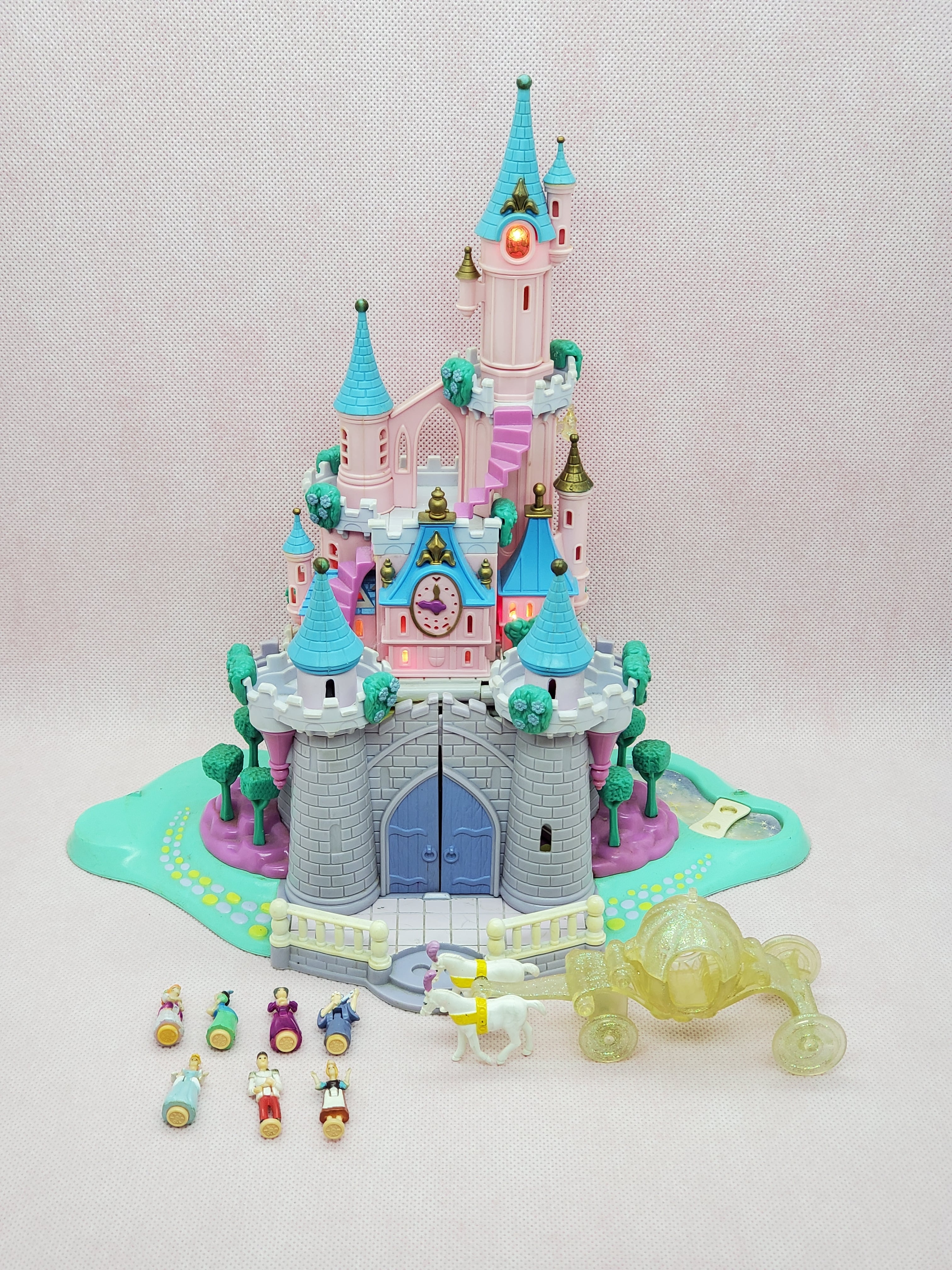 ほぼ完品 ディズニー ライトアップシンデレラ城 | ポーリーポケット