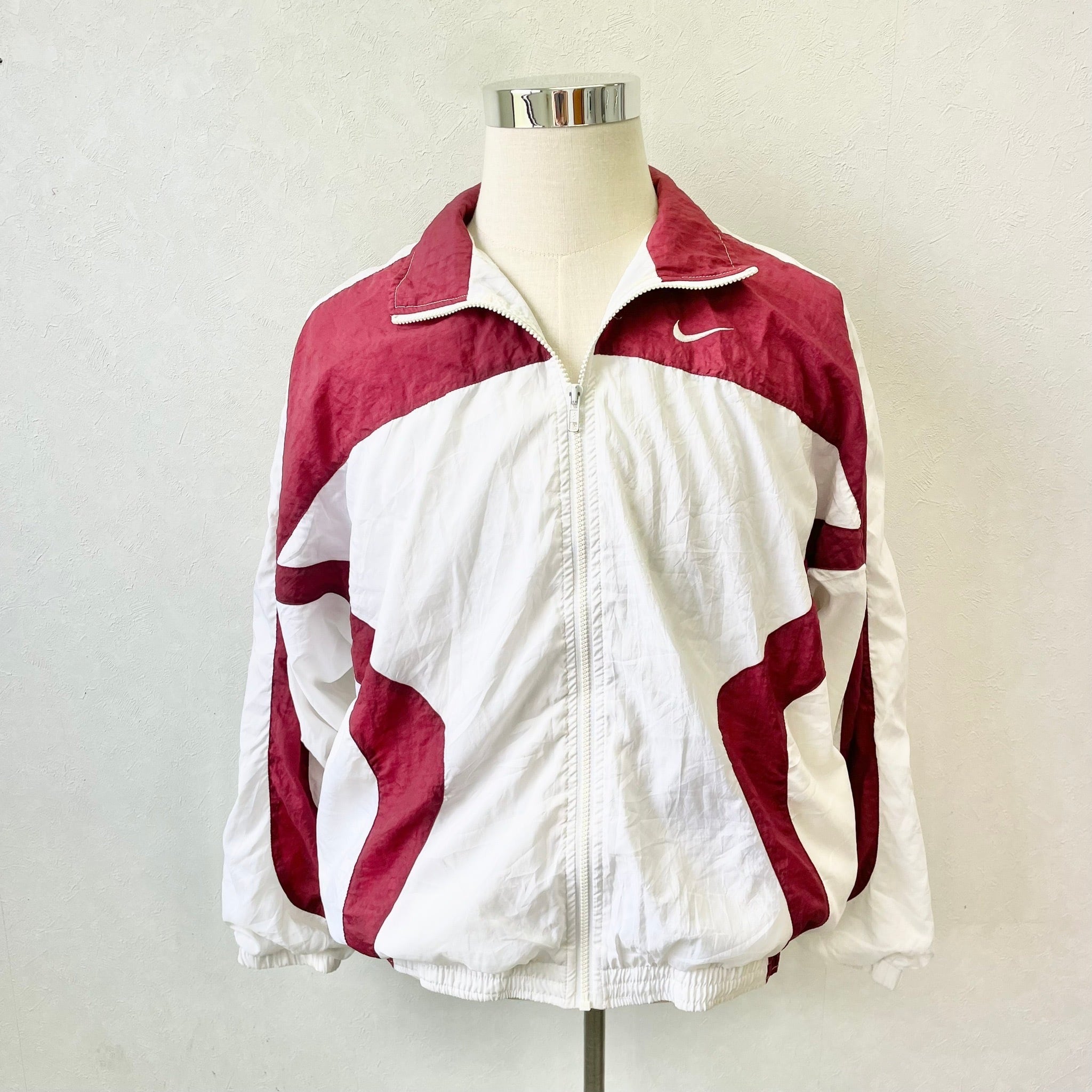 菅田将暉さん着色違い】ナイキ ナイロンジャケット 刺繡スウッシュロゴ