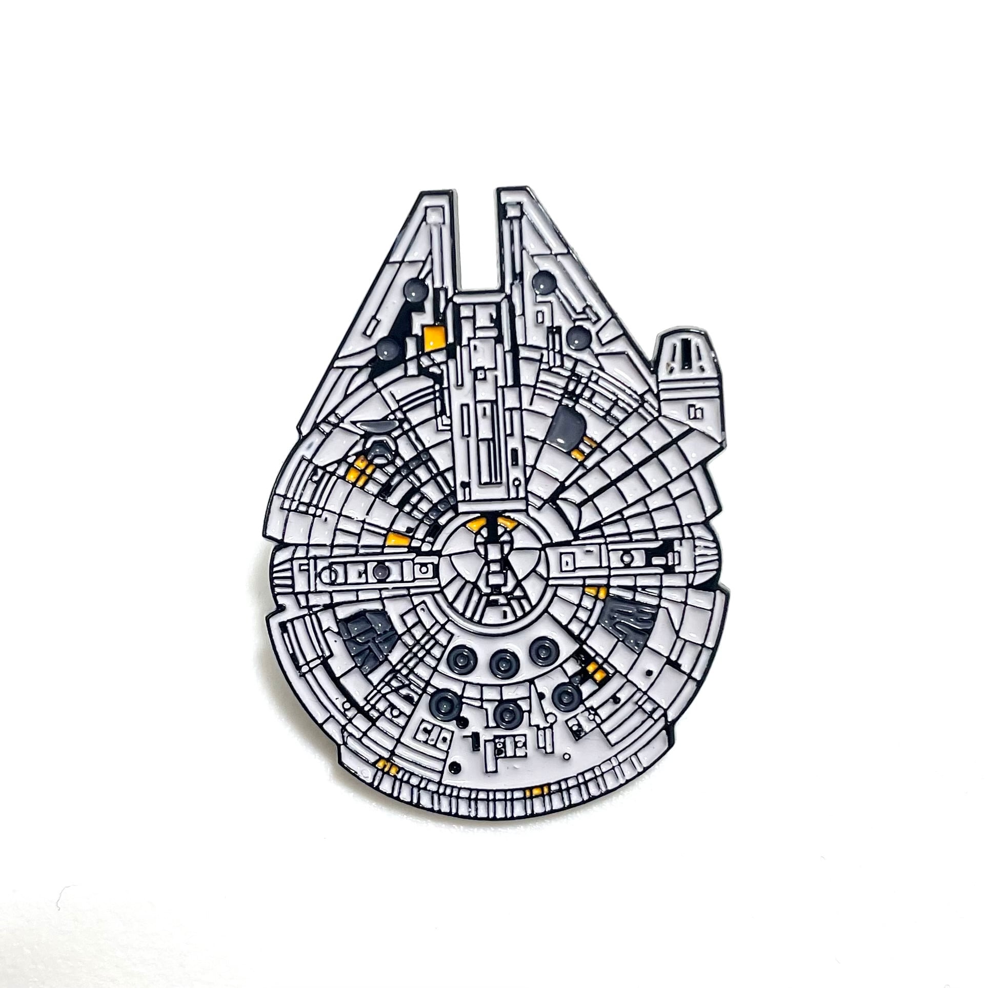 ミレニアムファルコン ピンバッジ Millennium Falcon スターウォーズ