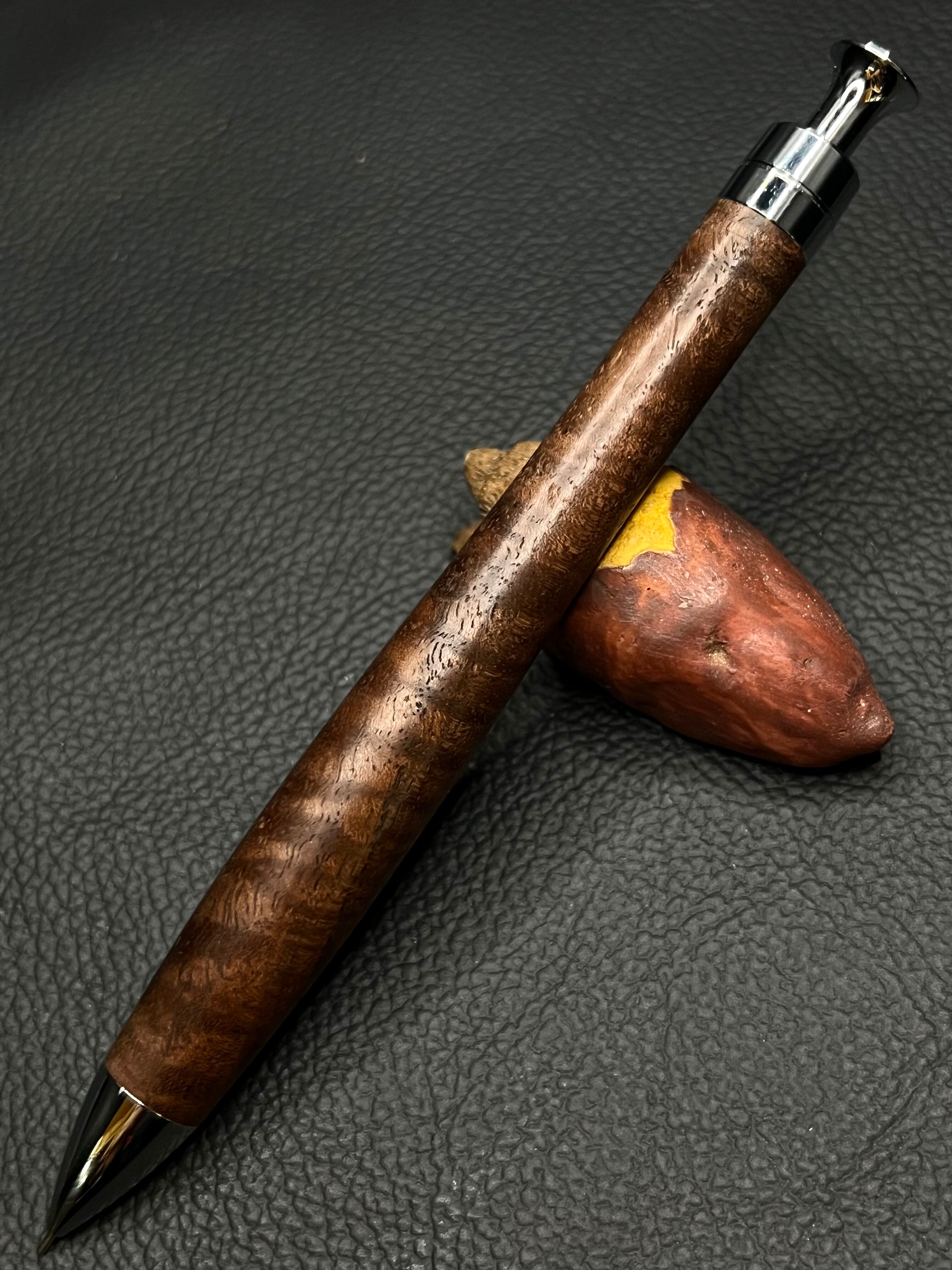 23 クラロウォルナット 縮み杢 オリジナル金具0.5MP | こぶた工房