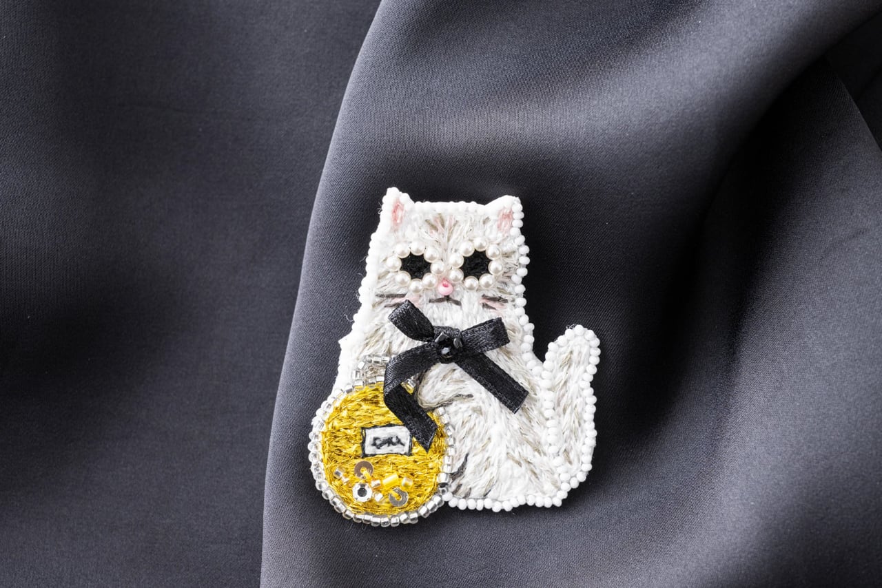 Immana Paris オートクチュールビーズ刺繍のブローチ（2種） | 中村