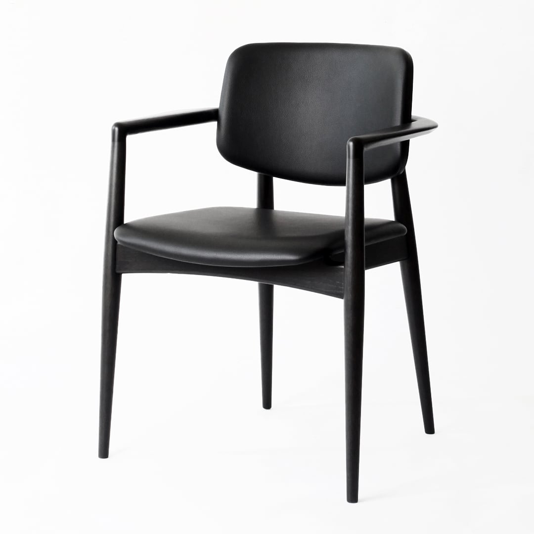 コチ アームチェア オーク黒塗装 エンボスレザーBLACK［リアルスタイル