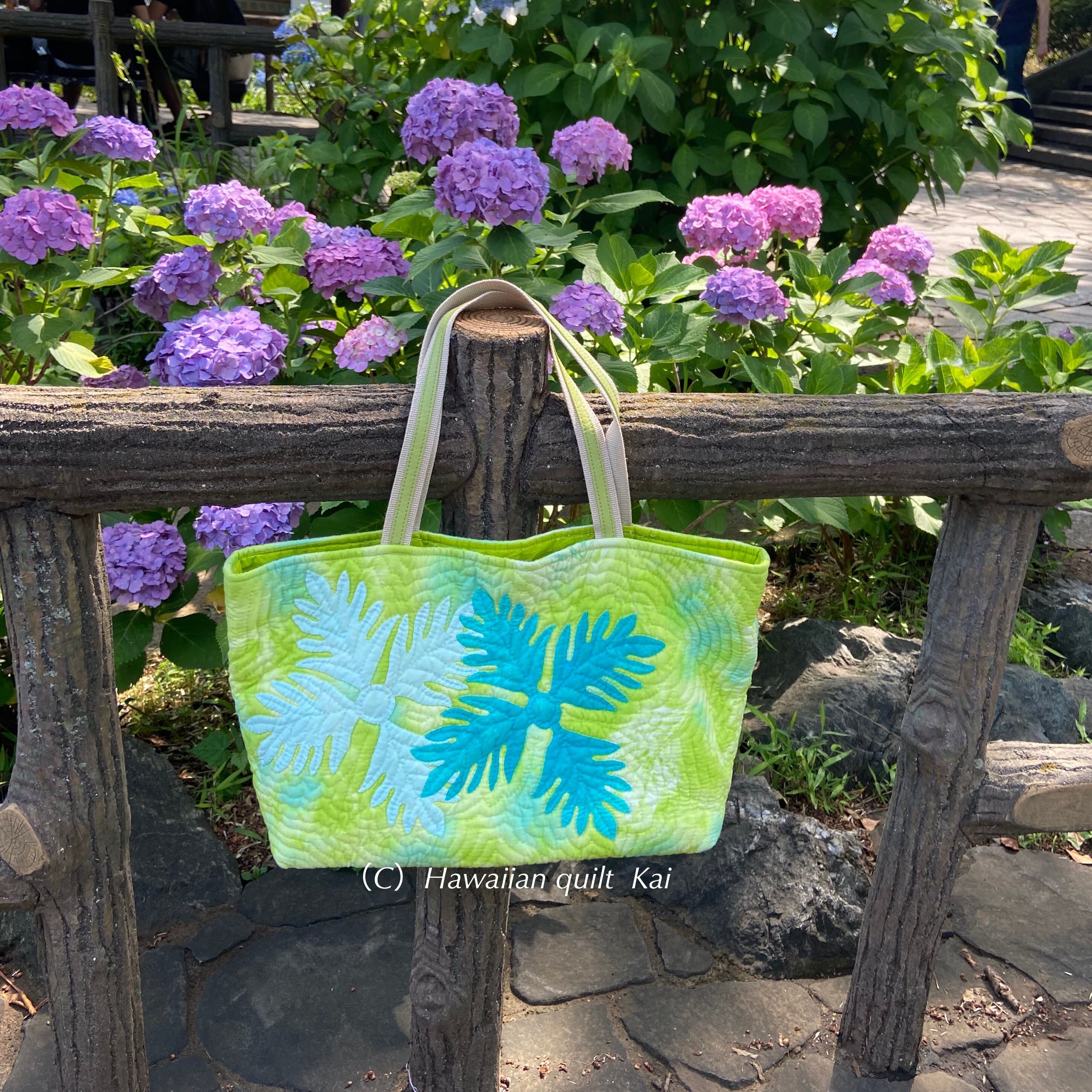 新緑が似合う パンの木のトートバッグ 肩掛けできます ハワイアン