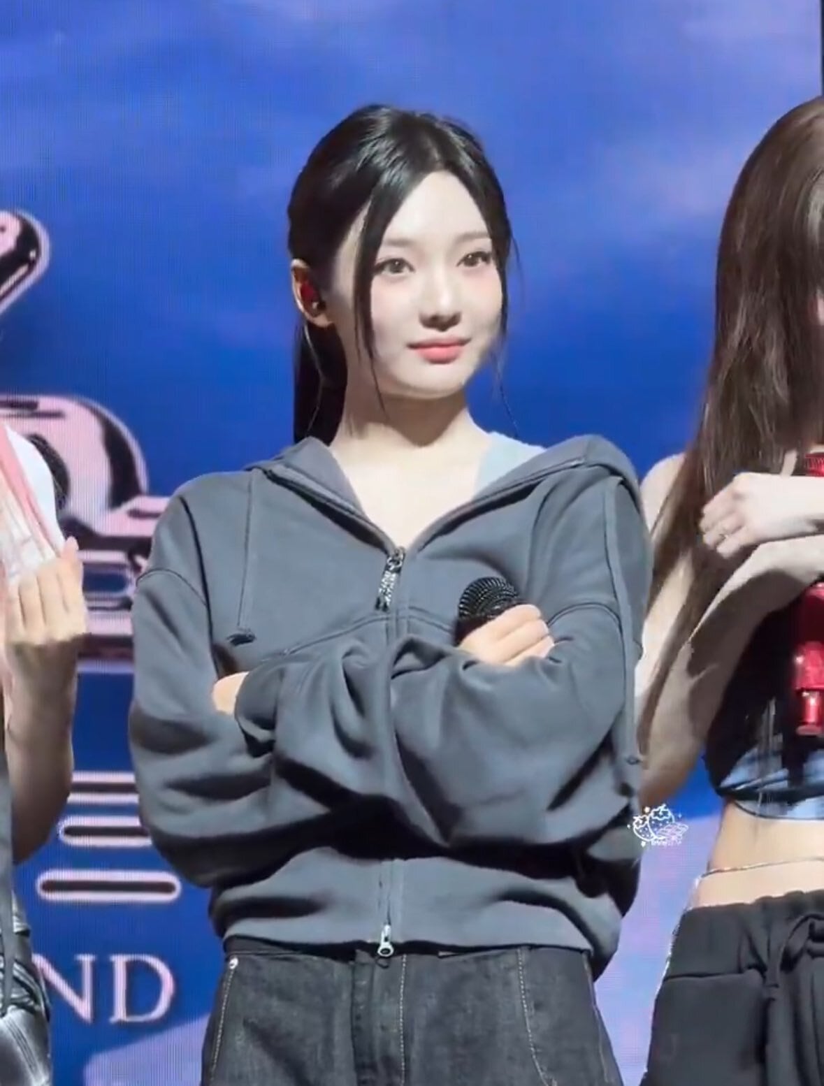 ☆aespa ニンニン 着用！！【SCULPTOR】Beaded Saint Hoodie Zip-Up