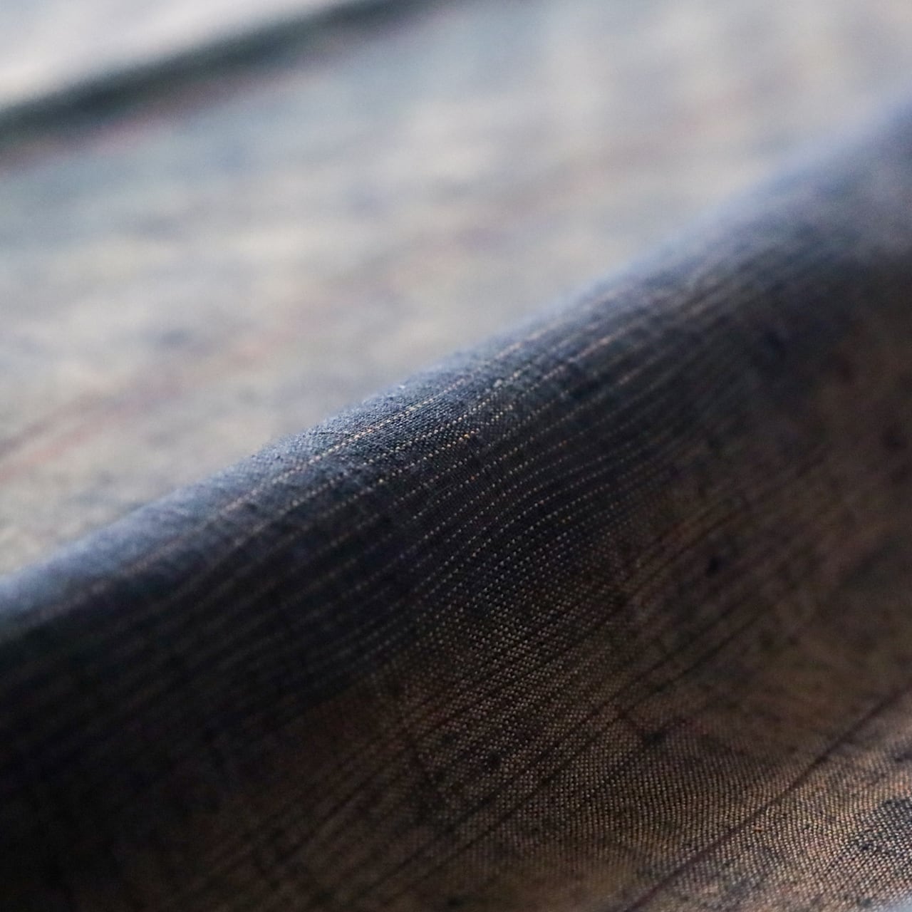 柿渋染めの真綿紬（袷）／ゆったりサイズ、証紙・しつけ糸付き