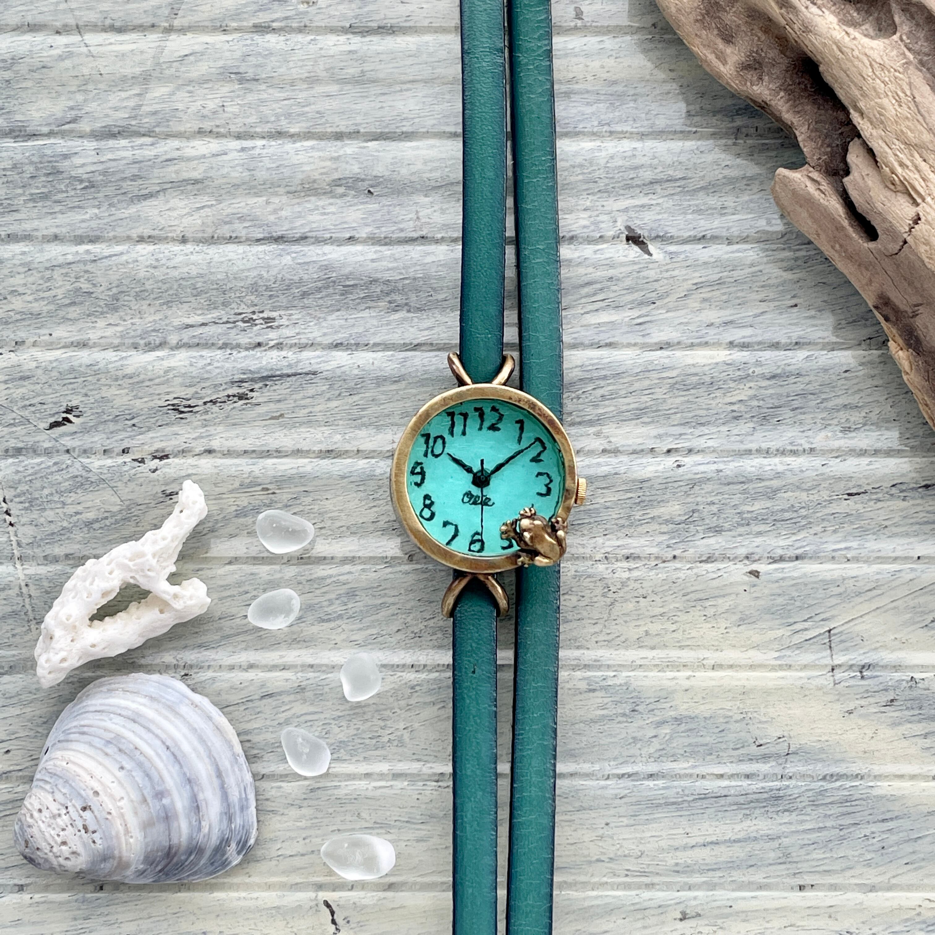 池をのぞく蛙腕時計SSライム | カエルの時計屋さん