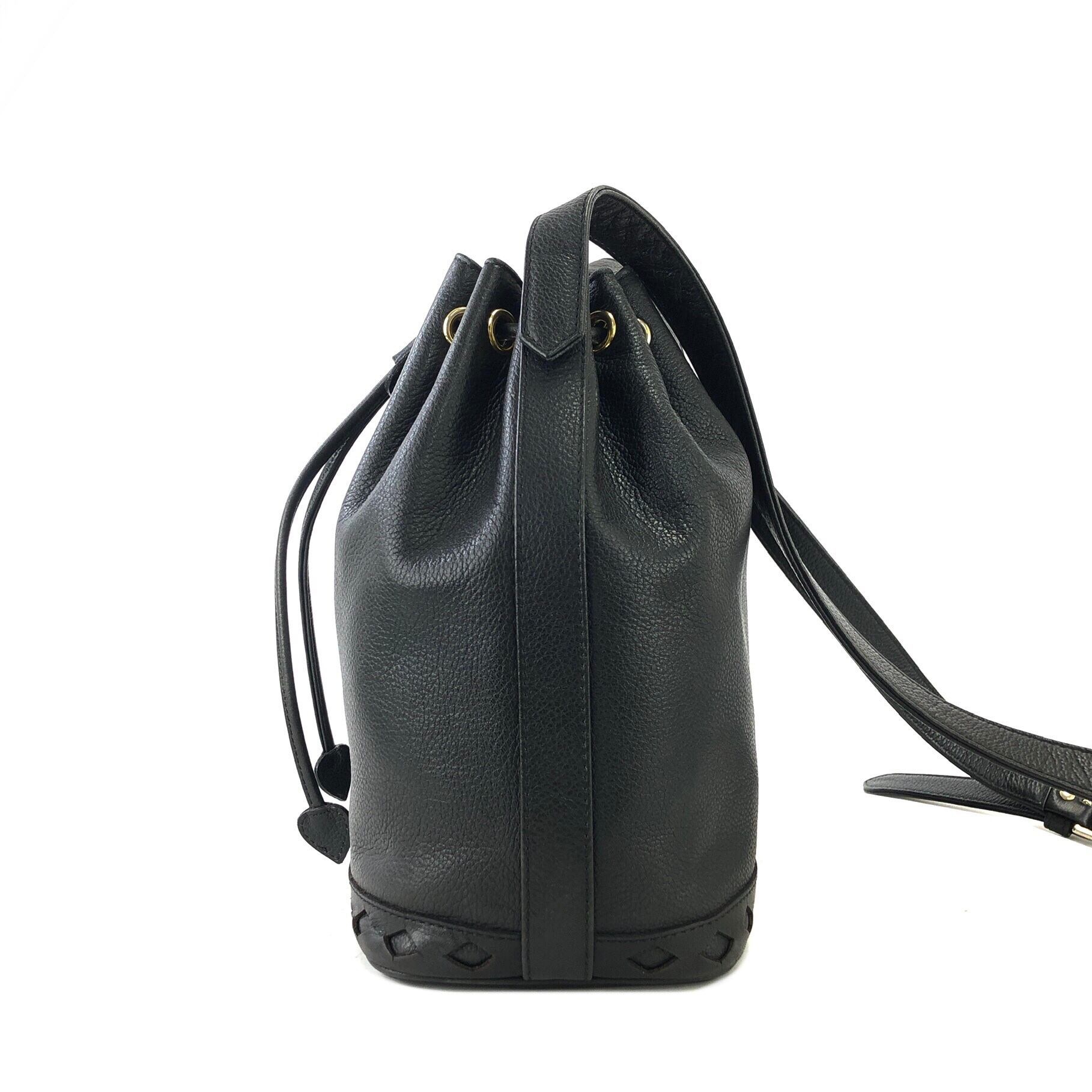 Yves Saint Laurent イヴ ・サンローラン レザー 巾着 カットアウト