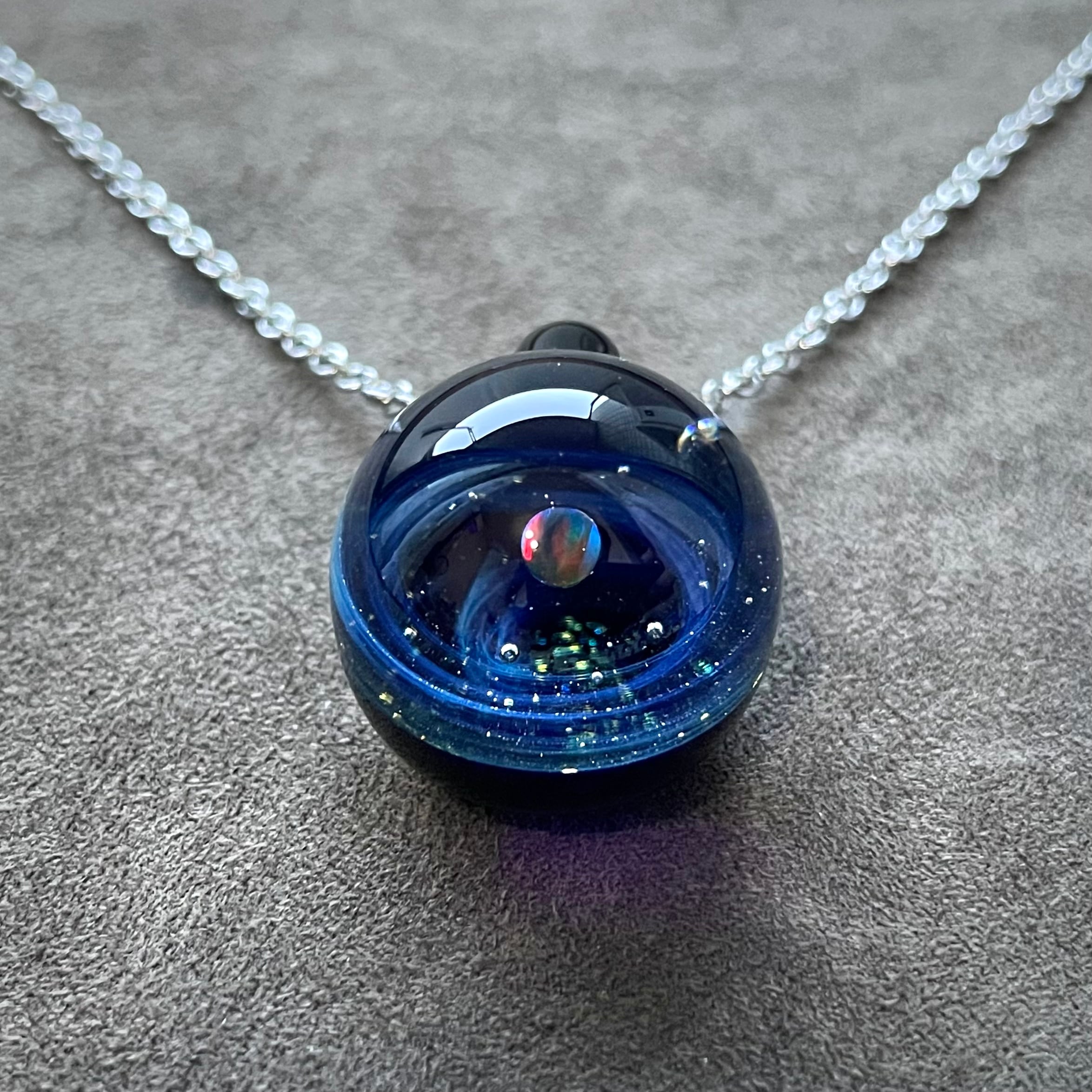 宇宙柄 ガラスネックレス | M's Craft