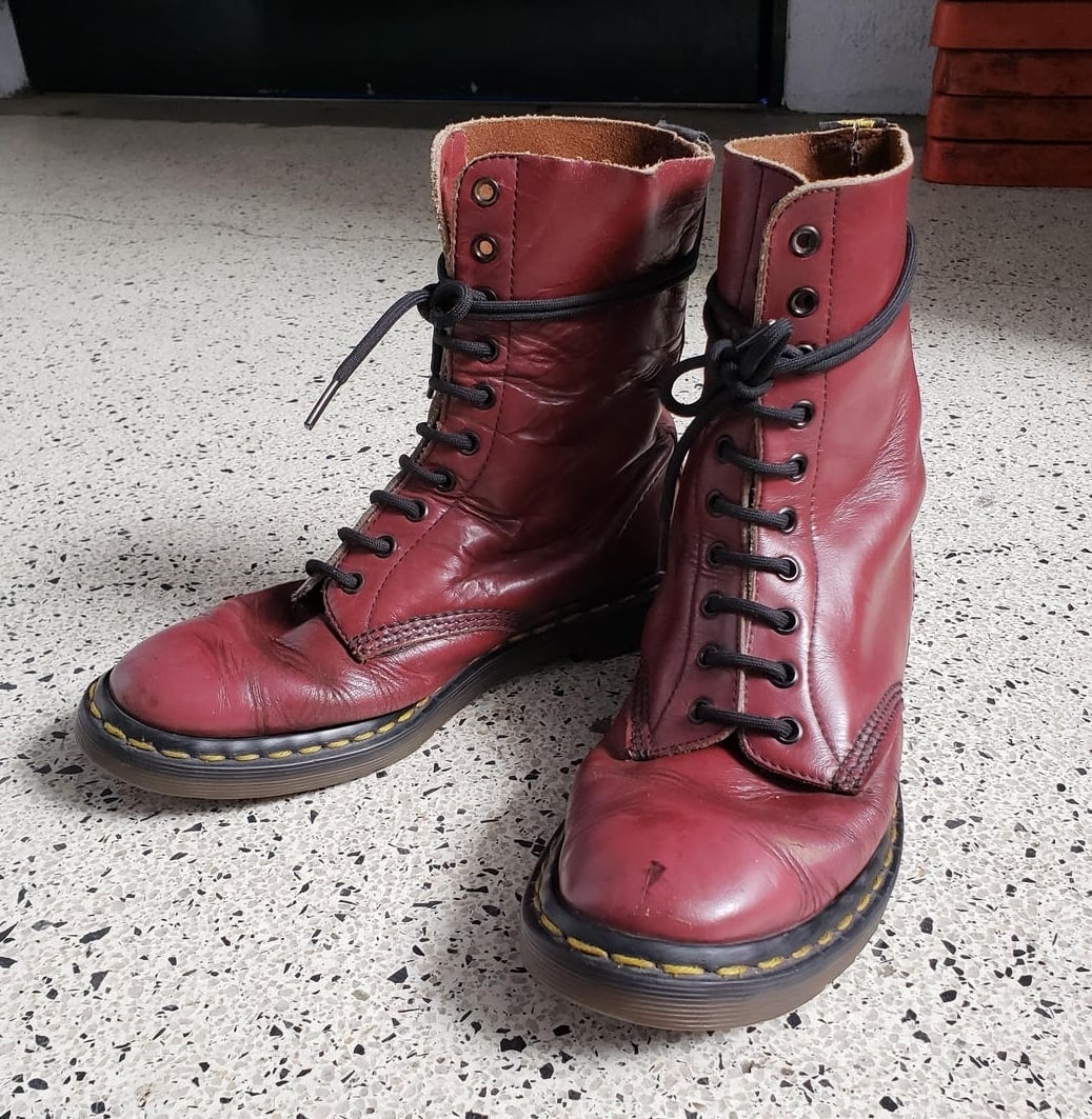 希少！イングランド製！ Dr.Martin's ドクターマーチン 10ホールブーツ