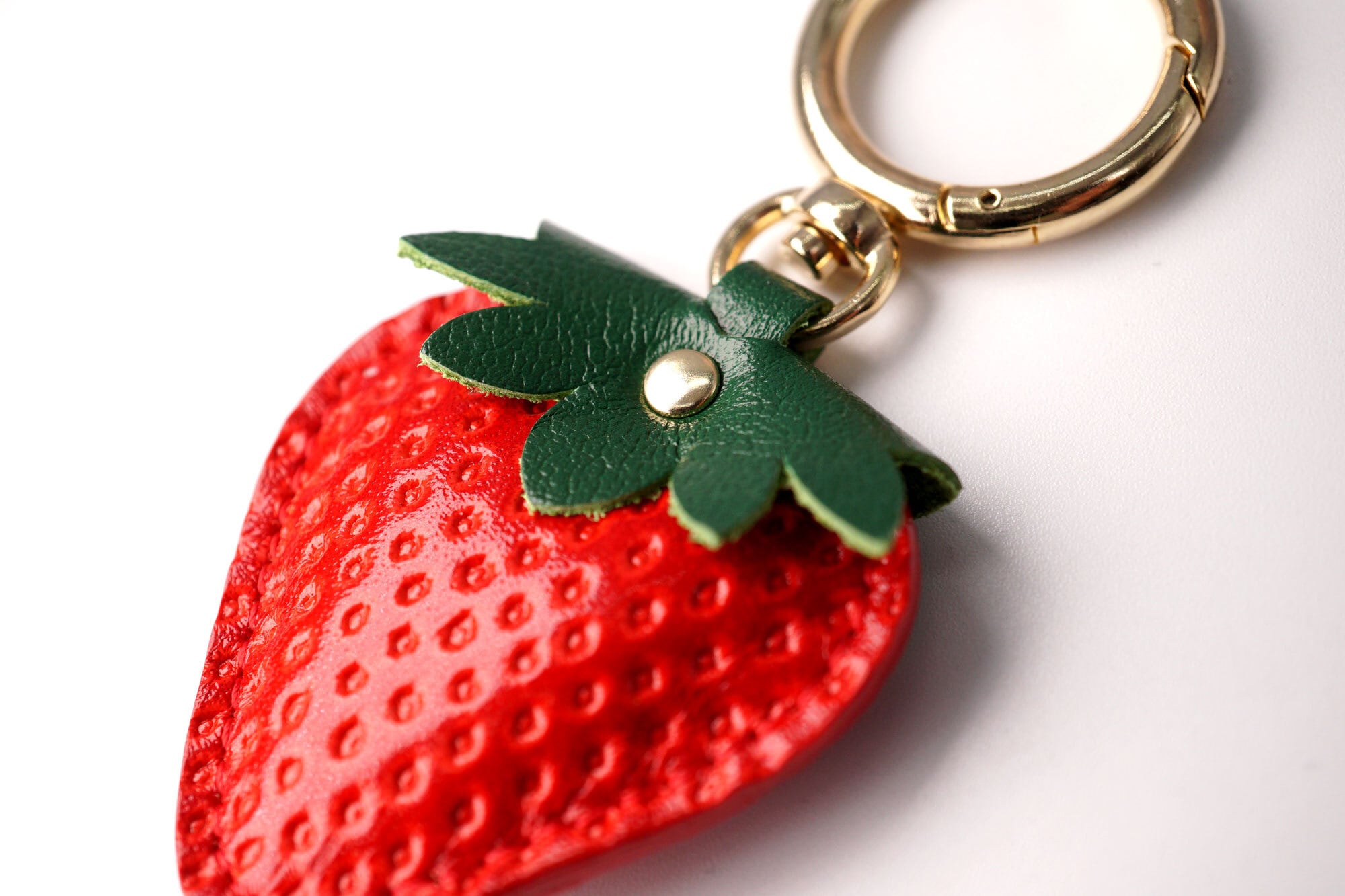 いちご牛乳 キーチェーンフィギュア こうさぎ 平成レトロ キーホルダー