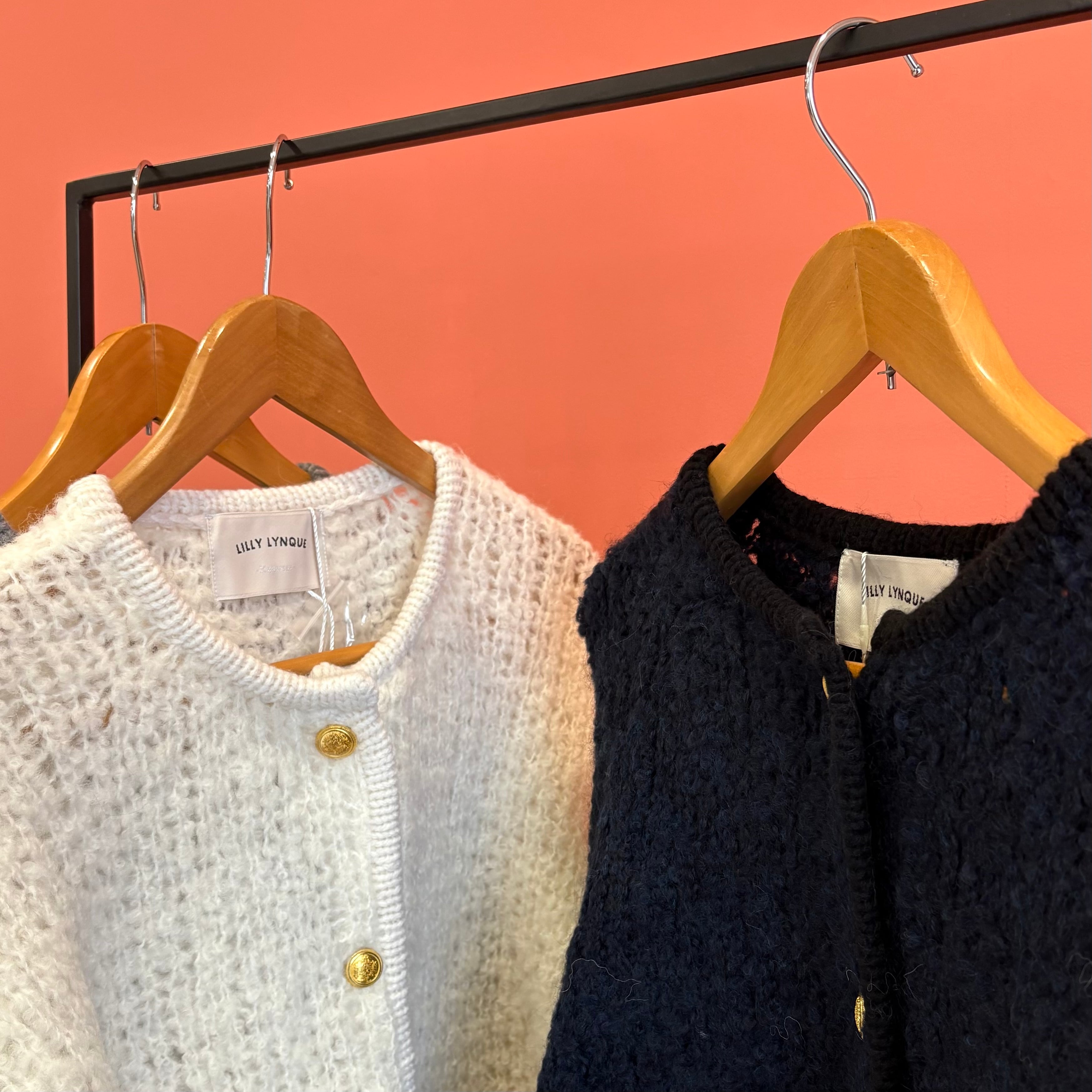 LILLY LYNQUE 】Poodle knit cardigan | valance 福井｜レディース