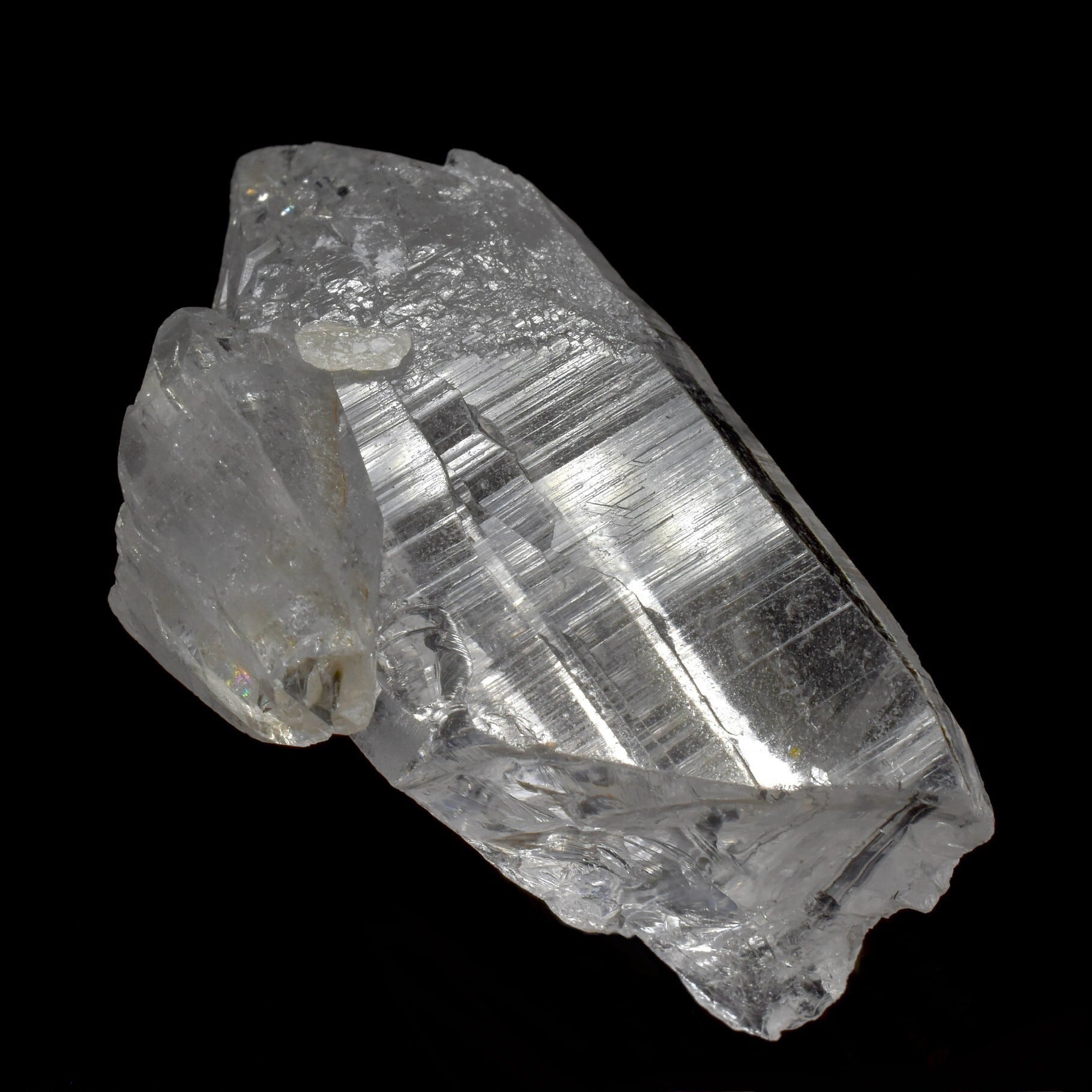 神の住む山で採れる水晶】虹入り ガネーシュヒマール産水晶 ポイント