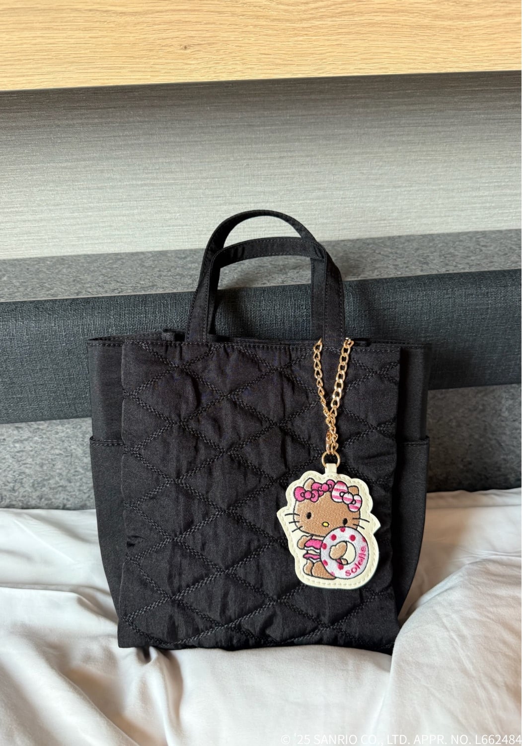 チャーム付きバッグシルバー | soleile