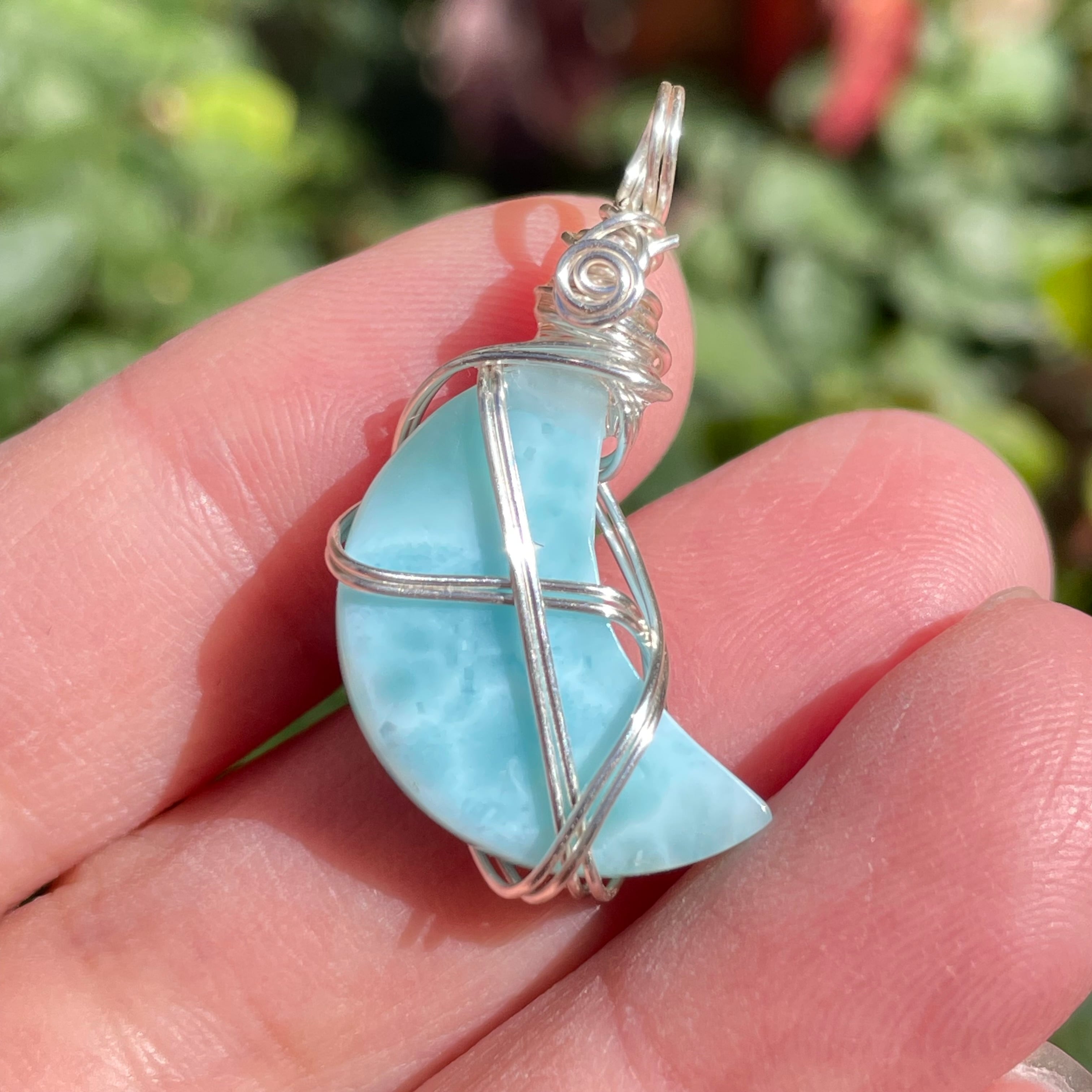 ラリマーペンダントトップ〈月形ペンダントトップ〉 | 石の魔法