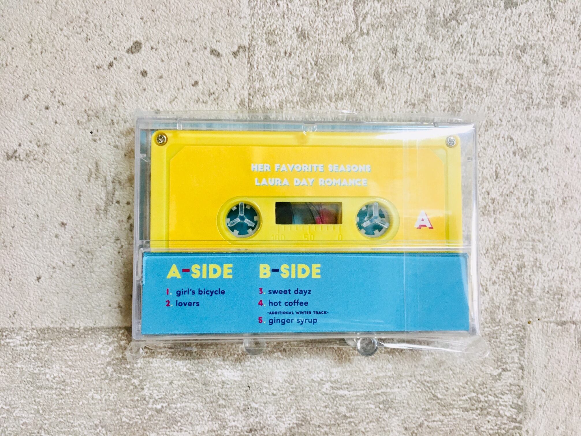 Laura day romance / her favorite seasons (TAPE) | HOLIDAY! RECORDS