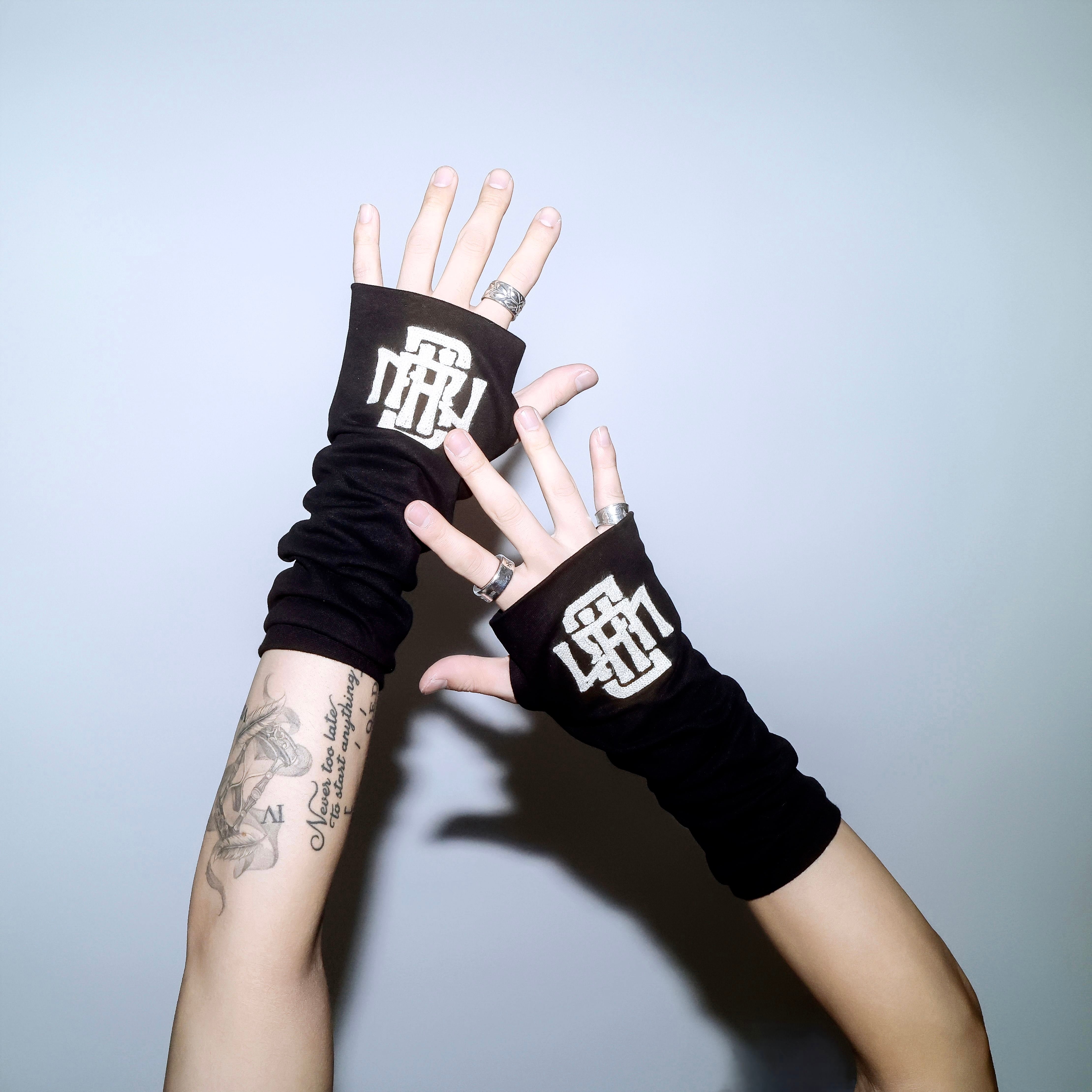 ARM COVER | CHRONOIZM