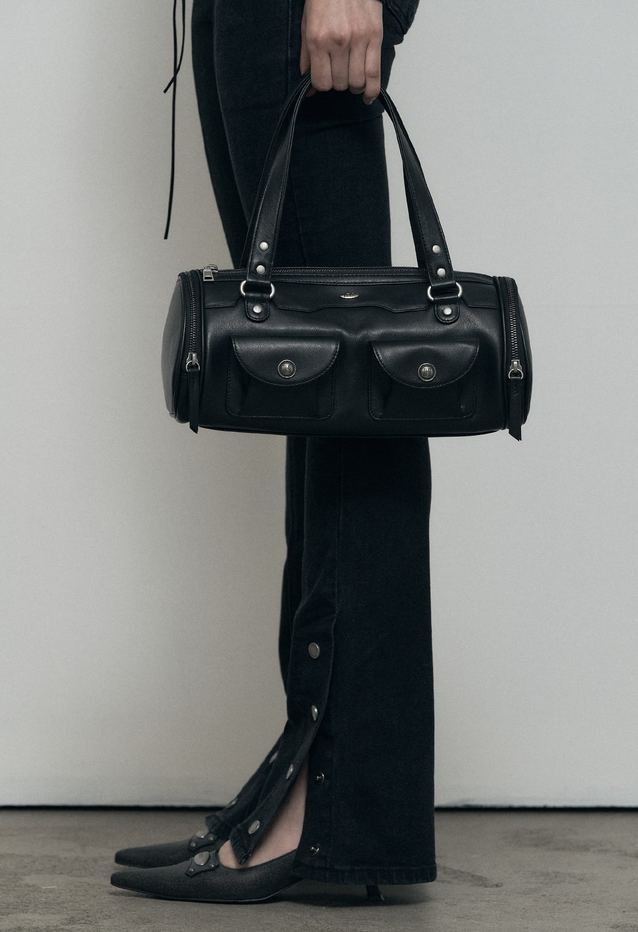BOHEMIAN SEOUL] CARGO MINI SHOULDER BAG, MATTE BLACK 正規品 韓国