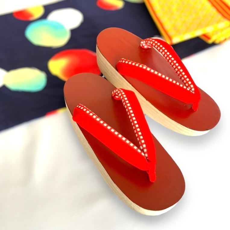 赤い鼻緒のあかね色塗り下駄☆レディースM | KIRU×kiRu