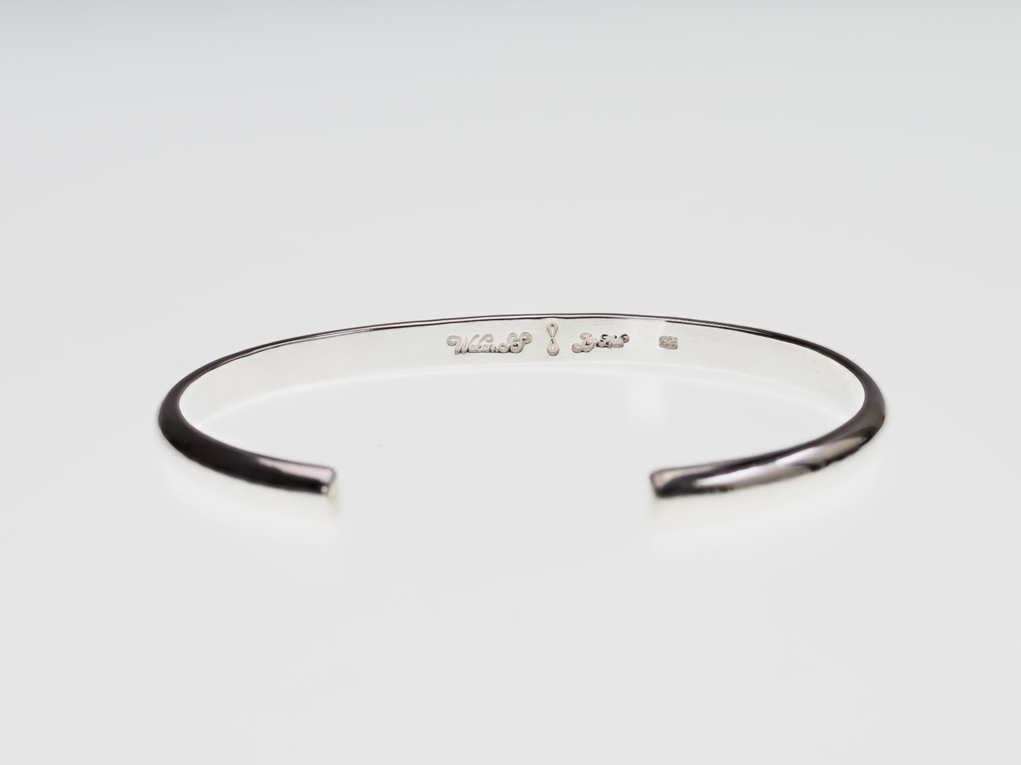 BN-011 K18マーク付き甲丸バングル 5mm | WAKAN SILVER SMITH online store