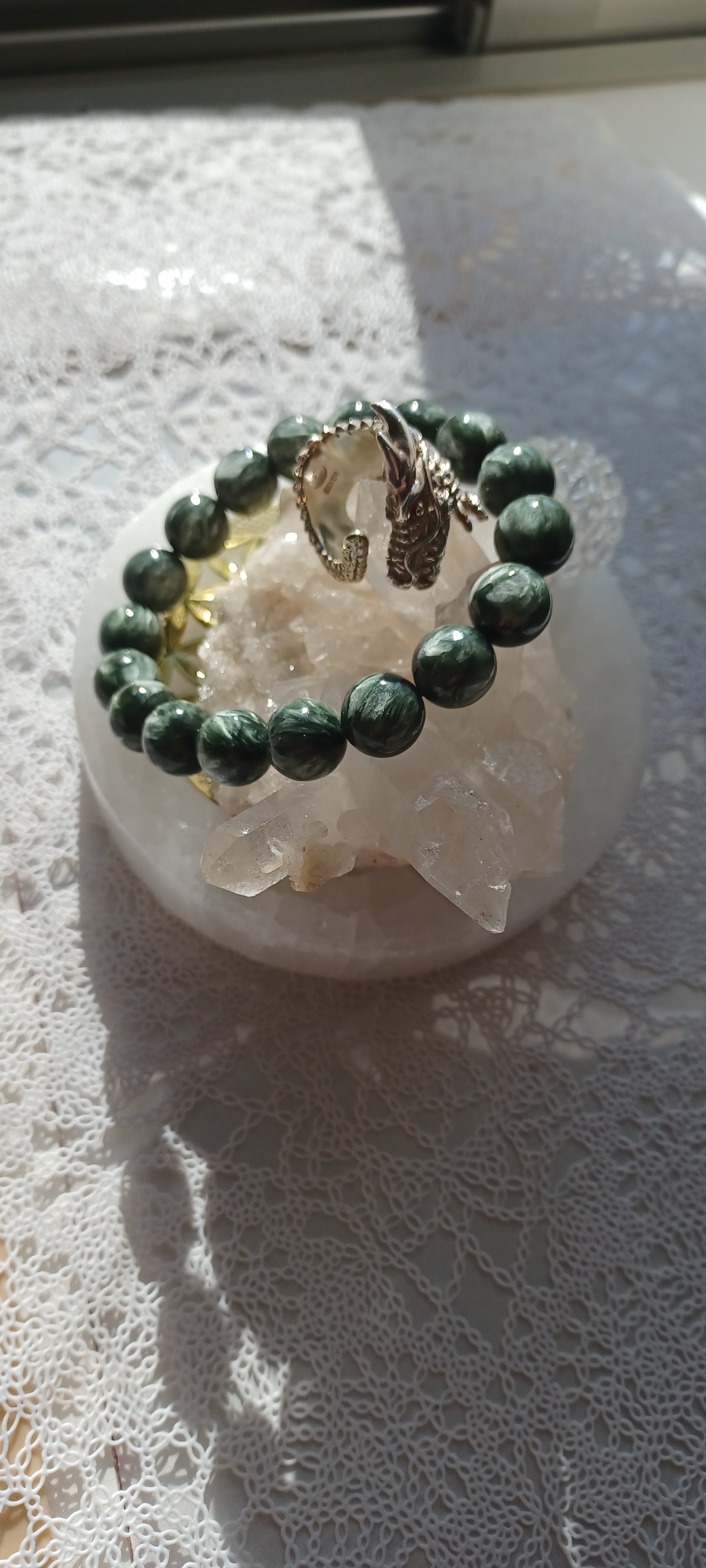 B）光を宿す“天使の石”セレナイト・スパイラルワンド B）光を宿す