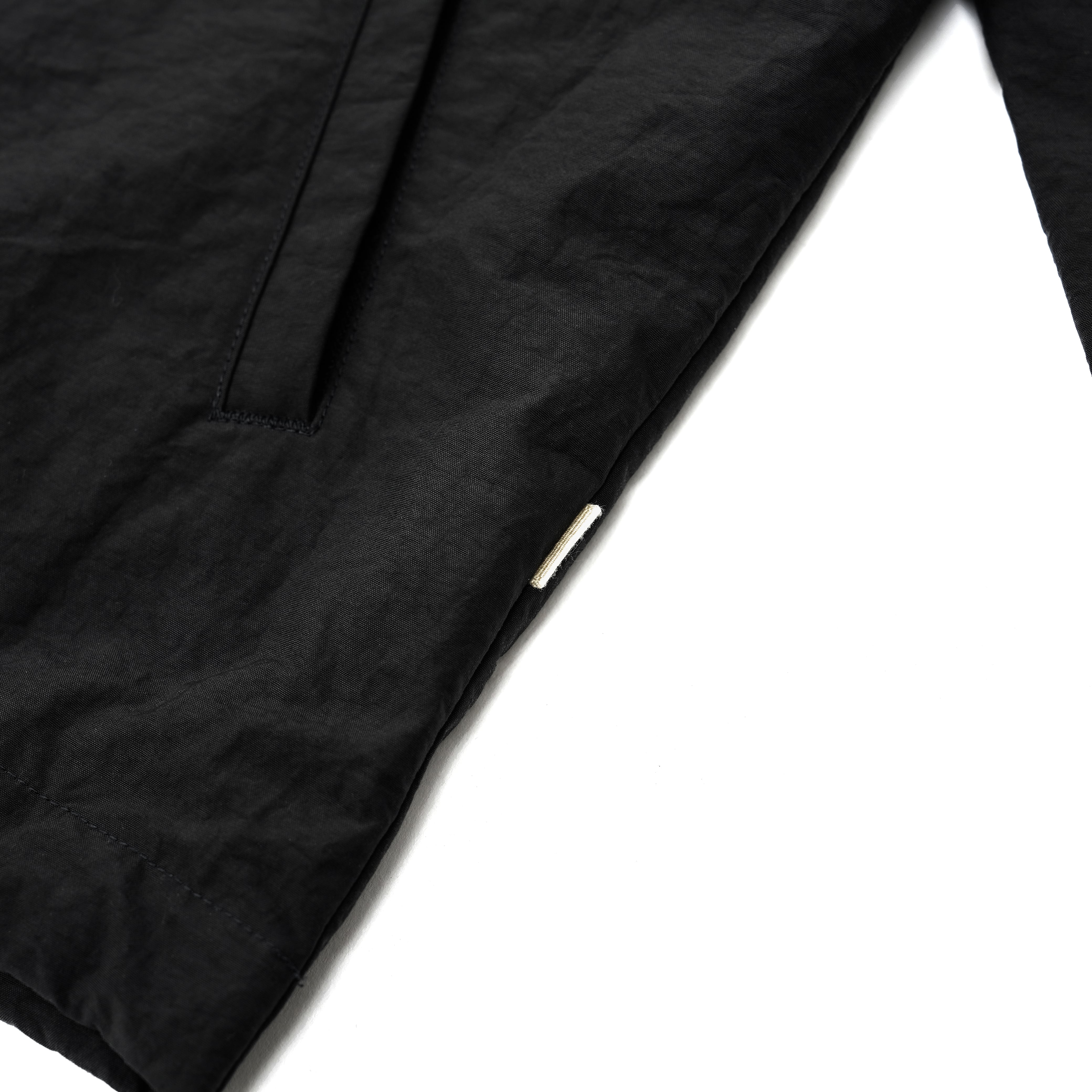 Recycled Nylon Water-repellent Zip-up Jacket (Black) | OVY