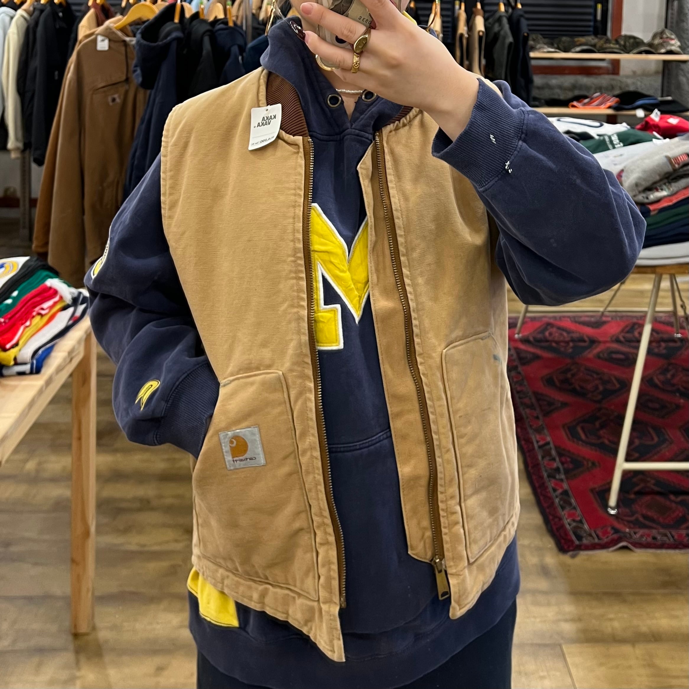 Carhartt /カーハート】ダックベスト | 古着屋KAKAVAKA
