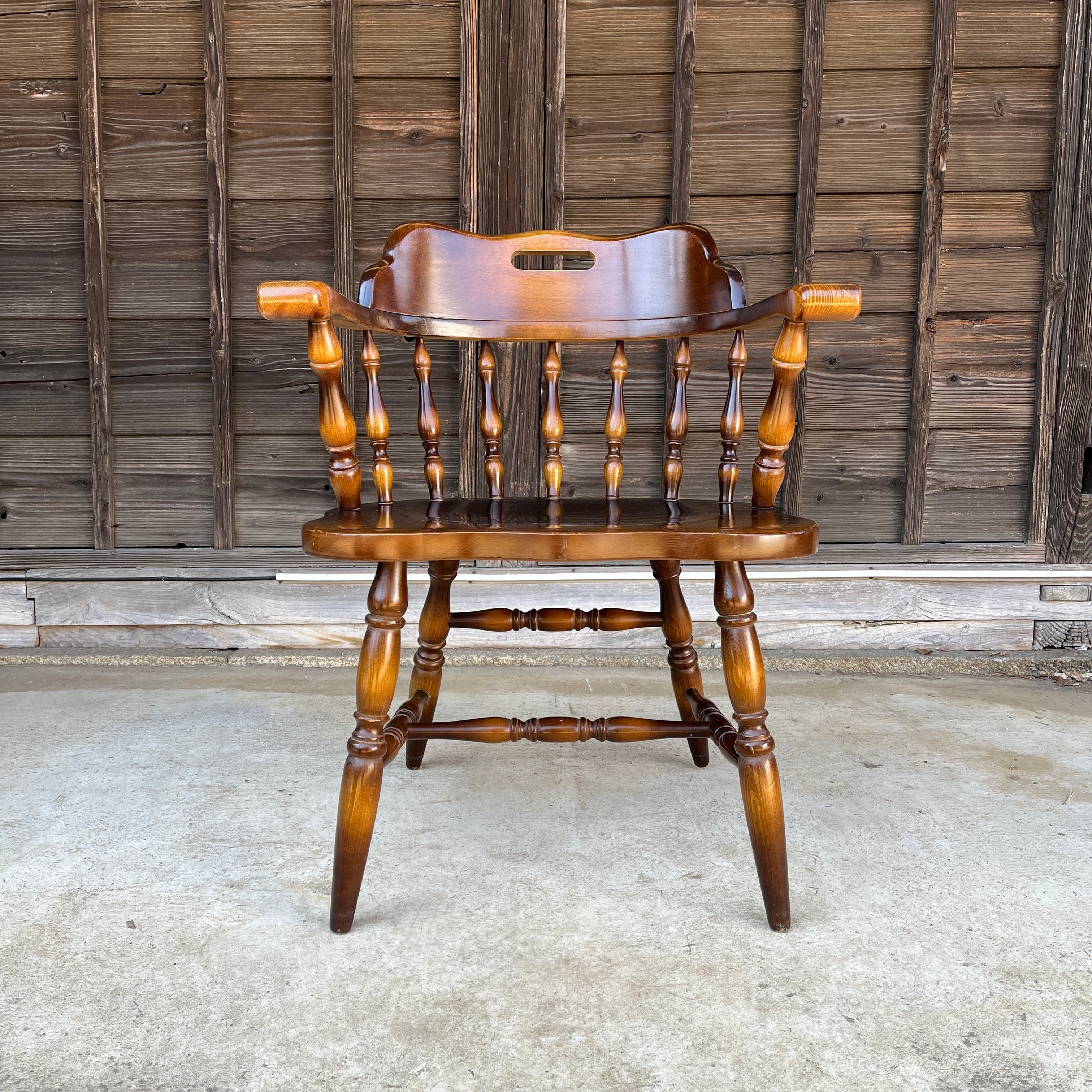 キツツキのアームチェア 飛騨産業 古家具 ヴィンテージチェア | 家貨屋