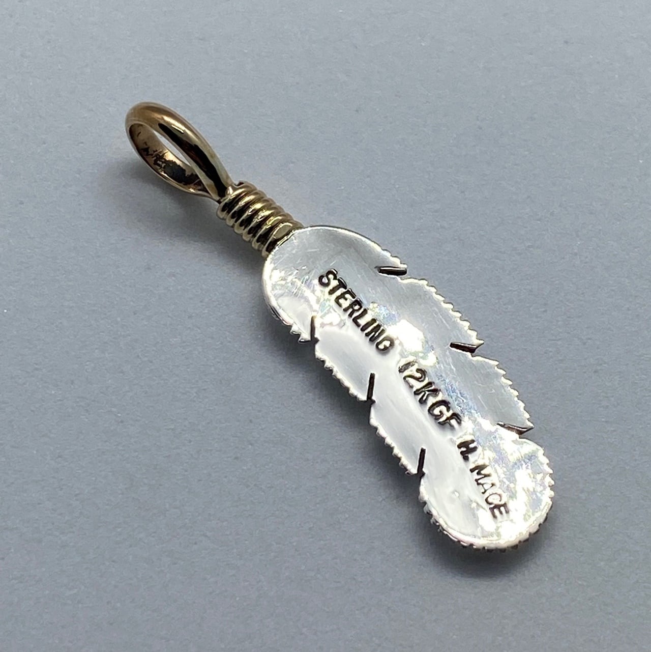 Harvey Mace（ハーヴィー・メイス） 12KGF イーグルフェザーペンダント