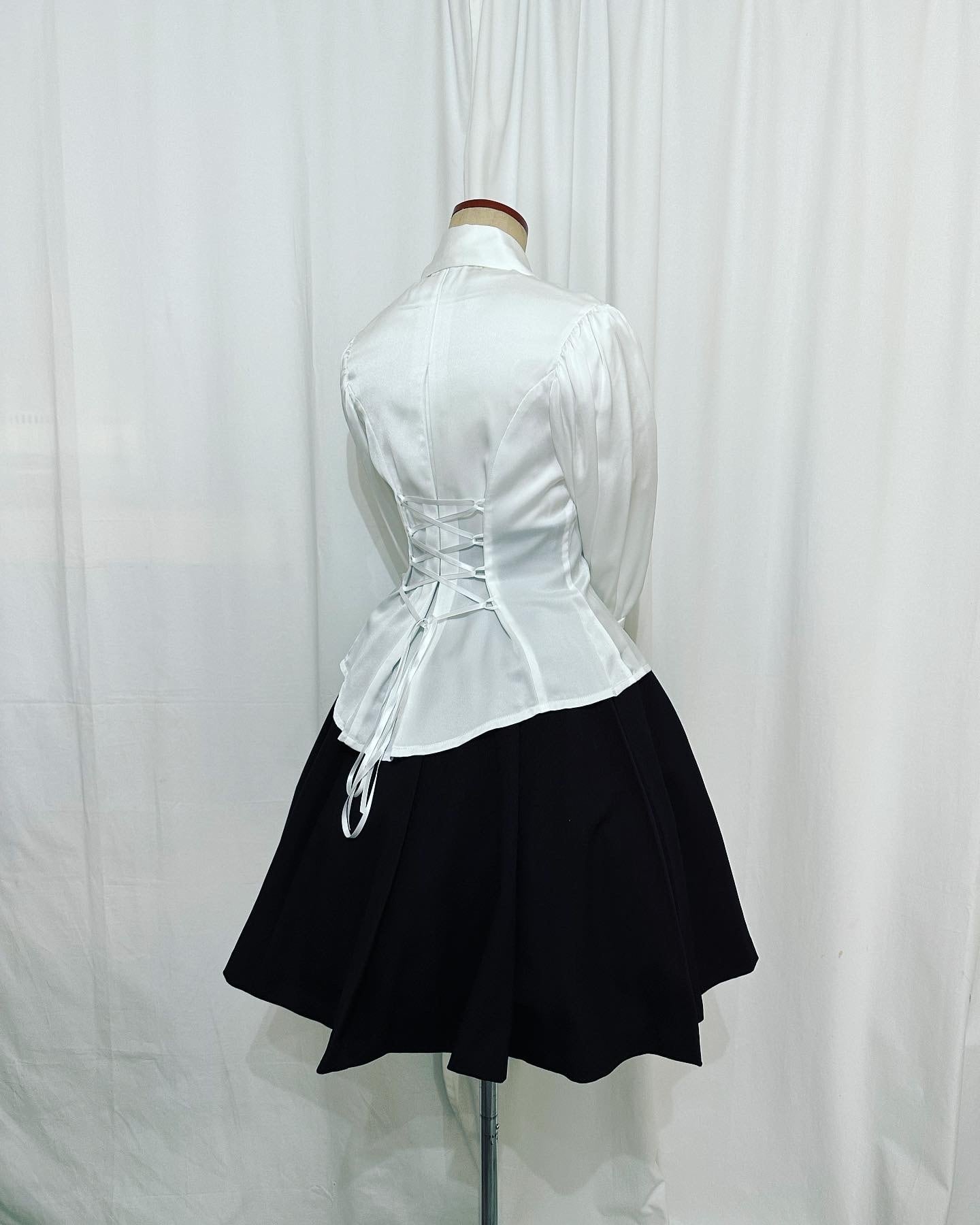 7212】ミストレスブラウス | Alpstola