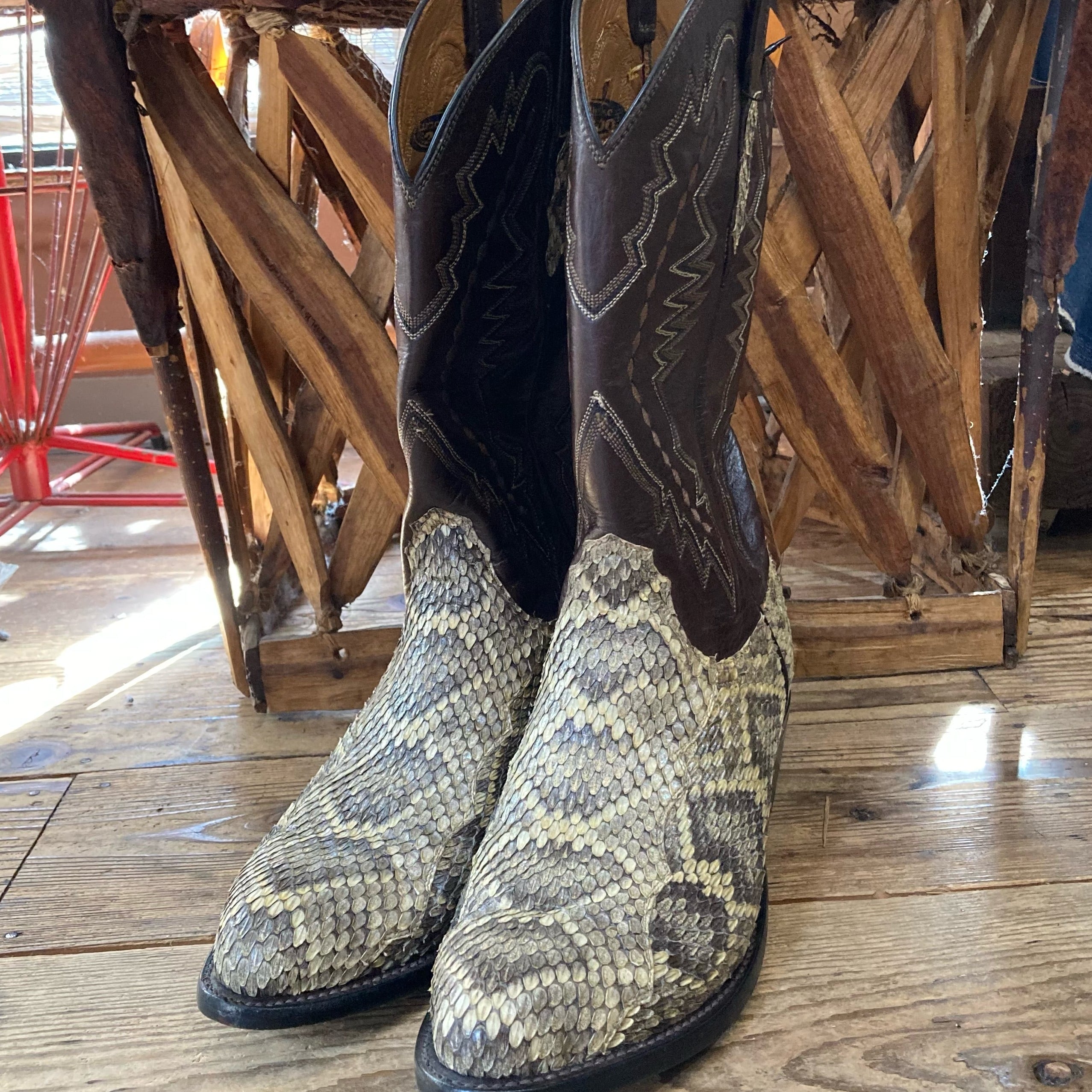 ルケーシー パイソン ウエスタンブーツ lucchese | 旅する古着屋