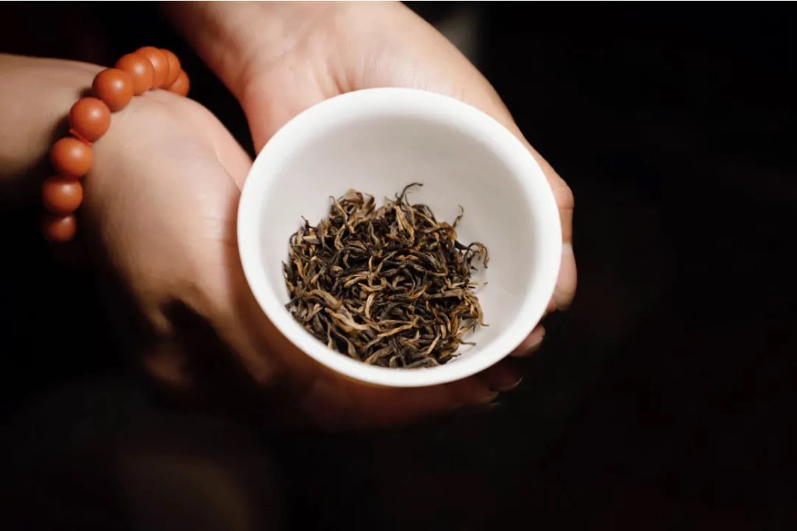 中国茶 紅茶 高級紅茶 金駿眉 貴重 桐木関 ジンジュンメイ 新芽 50g