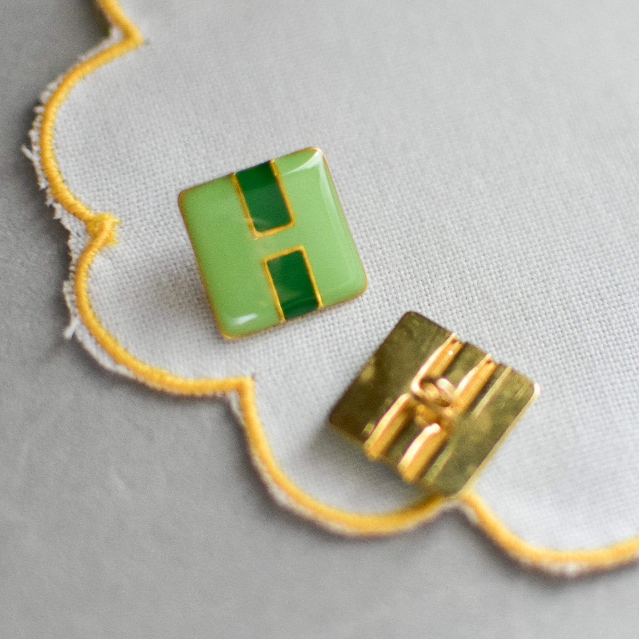 2個セット フランスのヴィンテージボタン 正方形 グリーン メタル