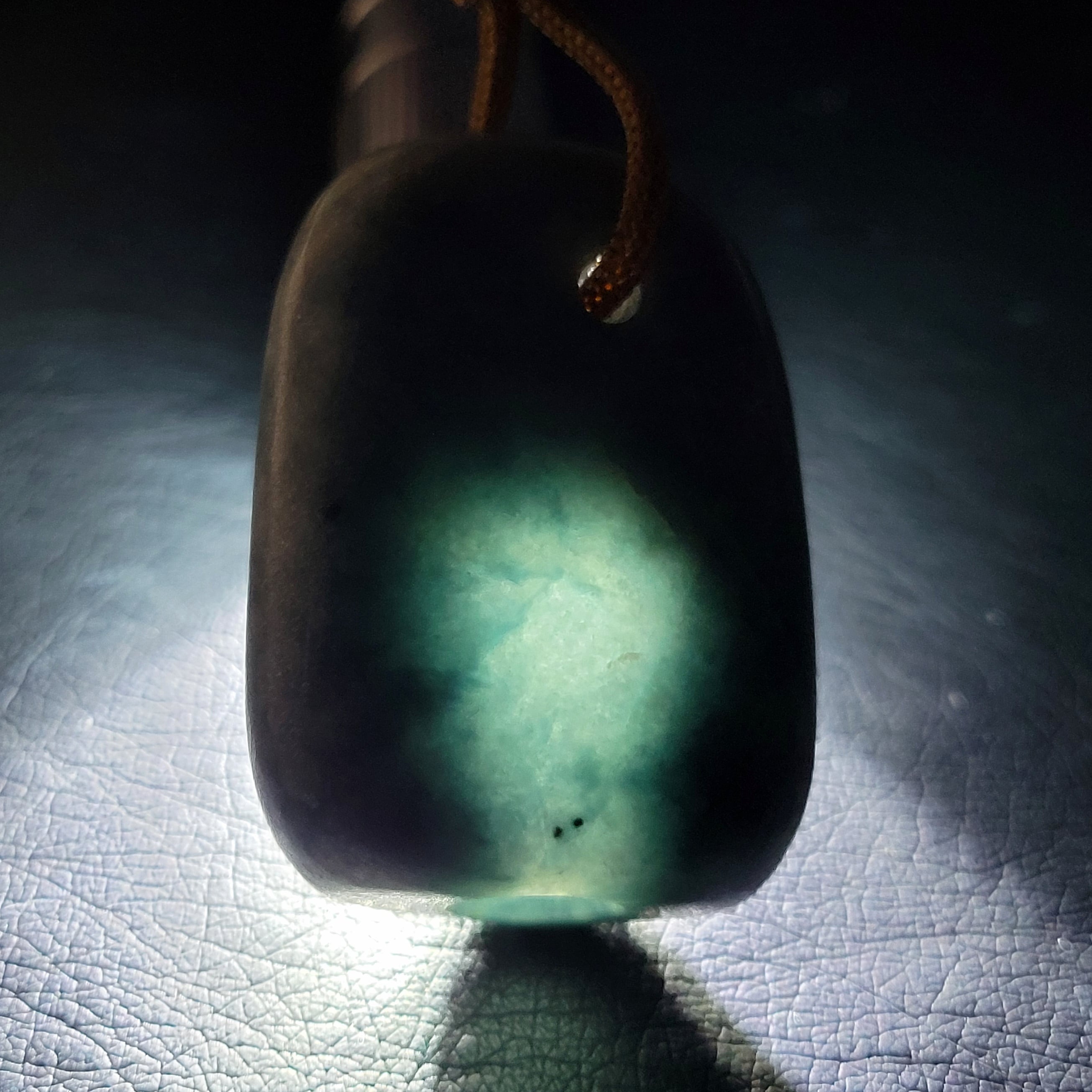 糸魚川翡翠:石笛 BIB0040 | 糸魚川翡翠工芸家 赤羽可行BASE