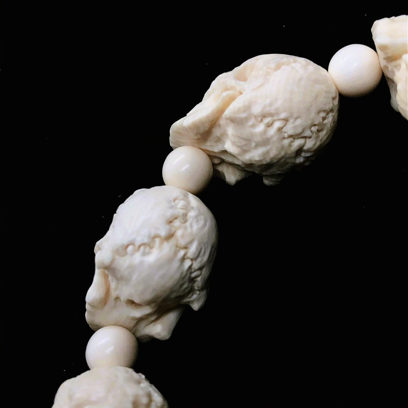 ☆CARVEX☆ 手彫り 日本製 数珠ブレスレット 半面武霊数 小手名作 天然