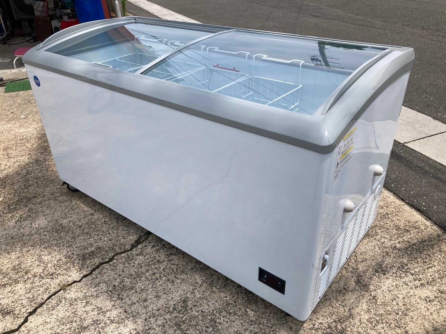 2023年製 美品 JCM 冷凍ショーケース ガラススライド扉 JCMCS-330L