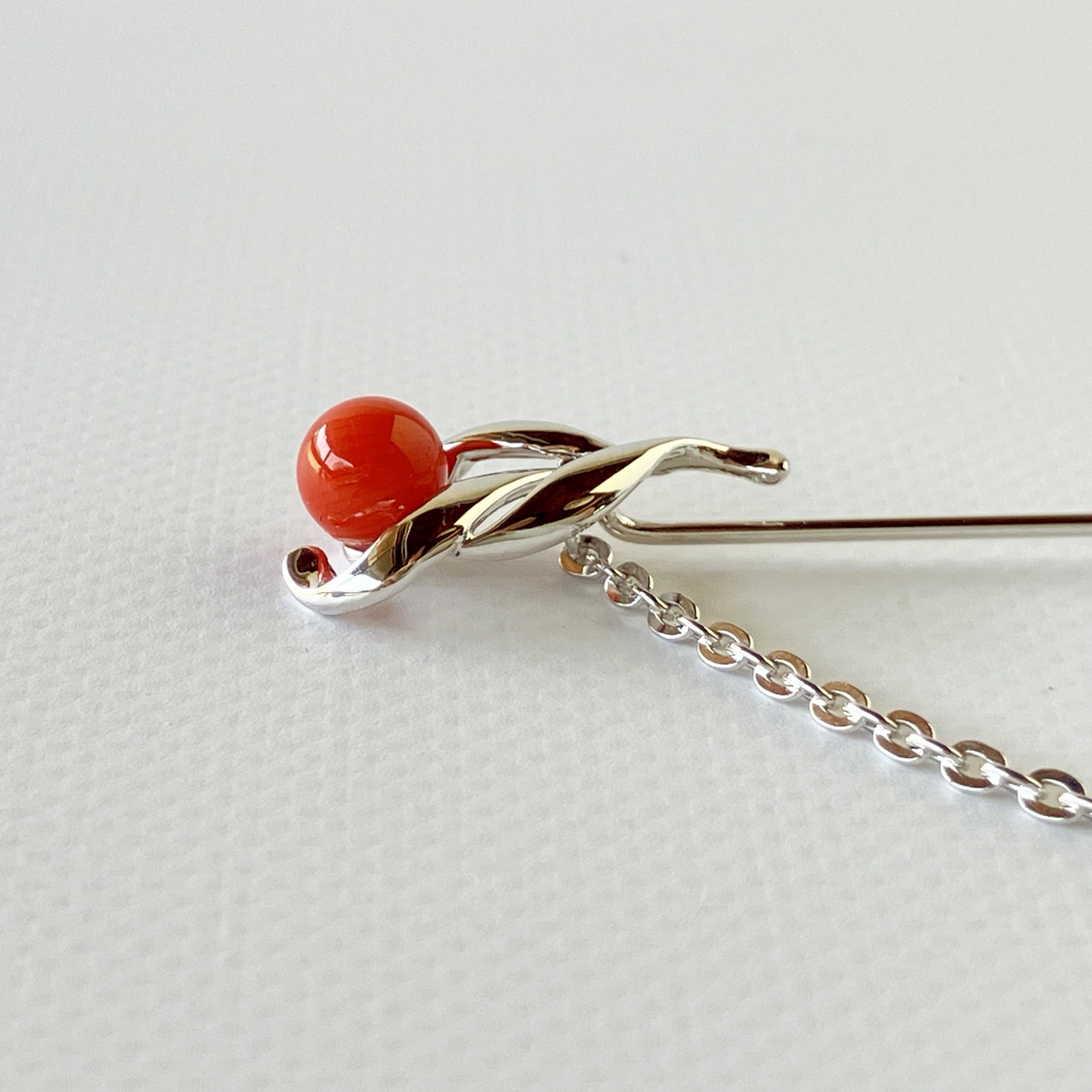 赤珊瑚 ピンブローチ チェーン付 SV fb-25 | ワールドコーラル