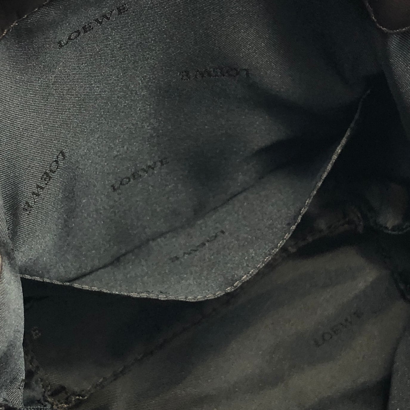 LOEWE ロエベ アナグラム ナッパレザー 巾着 ドローストリング ミニ