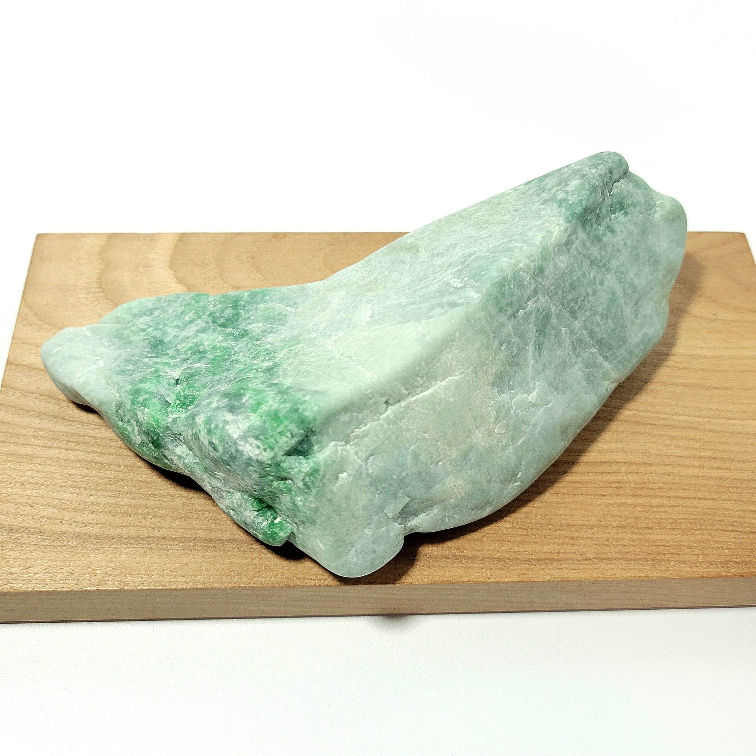 糸魚川翡翠:原石:青海金山 BG0135 | 糸魚川翡翠工芸家 赤羽可行BASE