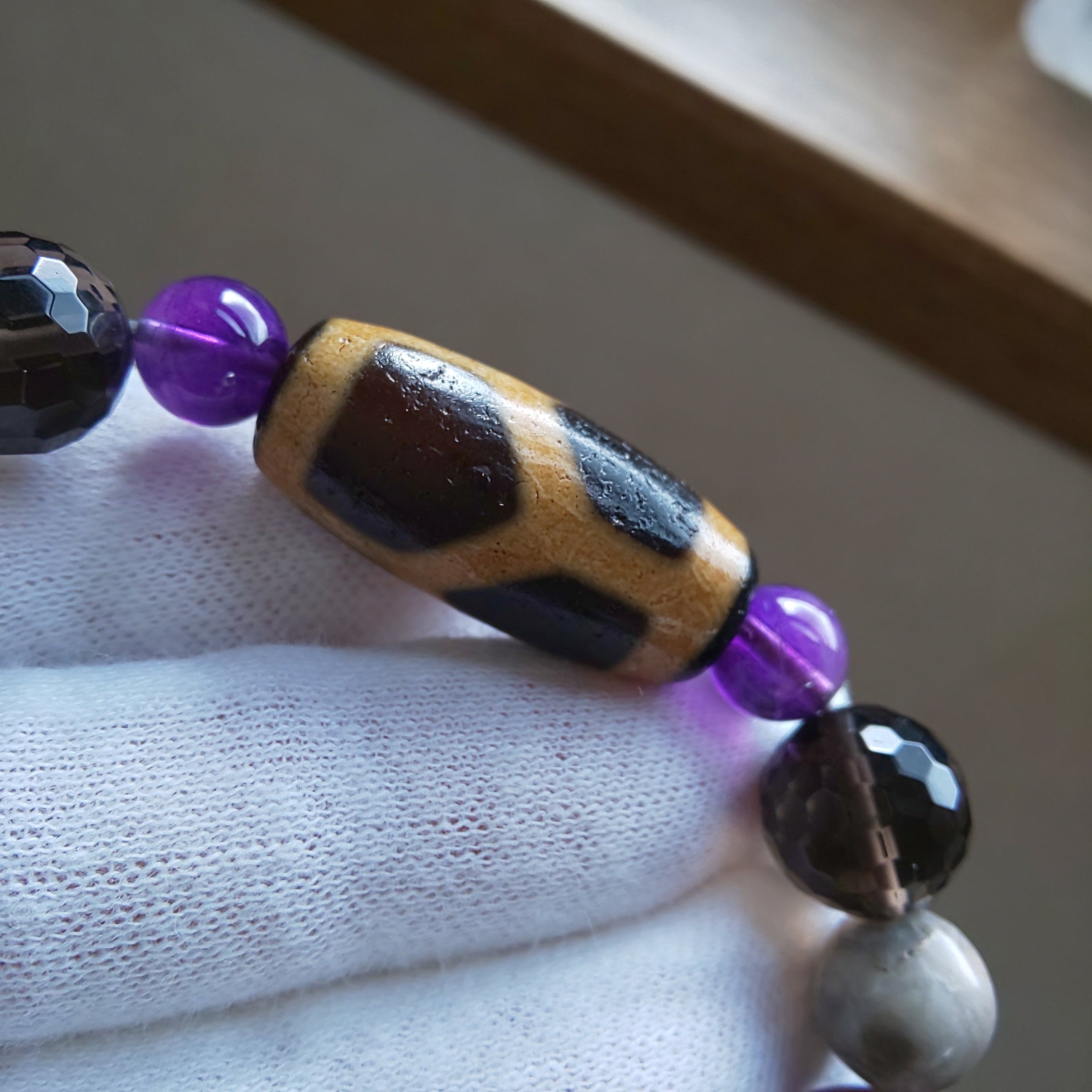 亀甲長寿天珠 & 蓮花宝瓶天珠 ブレス | 天然石 〜言霊〜 楓