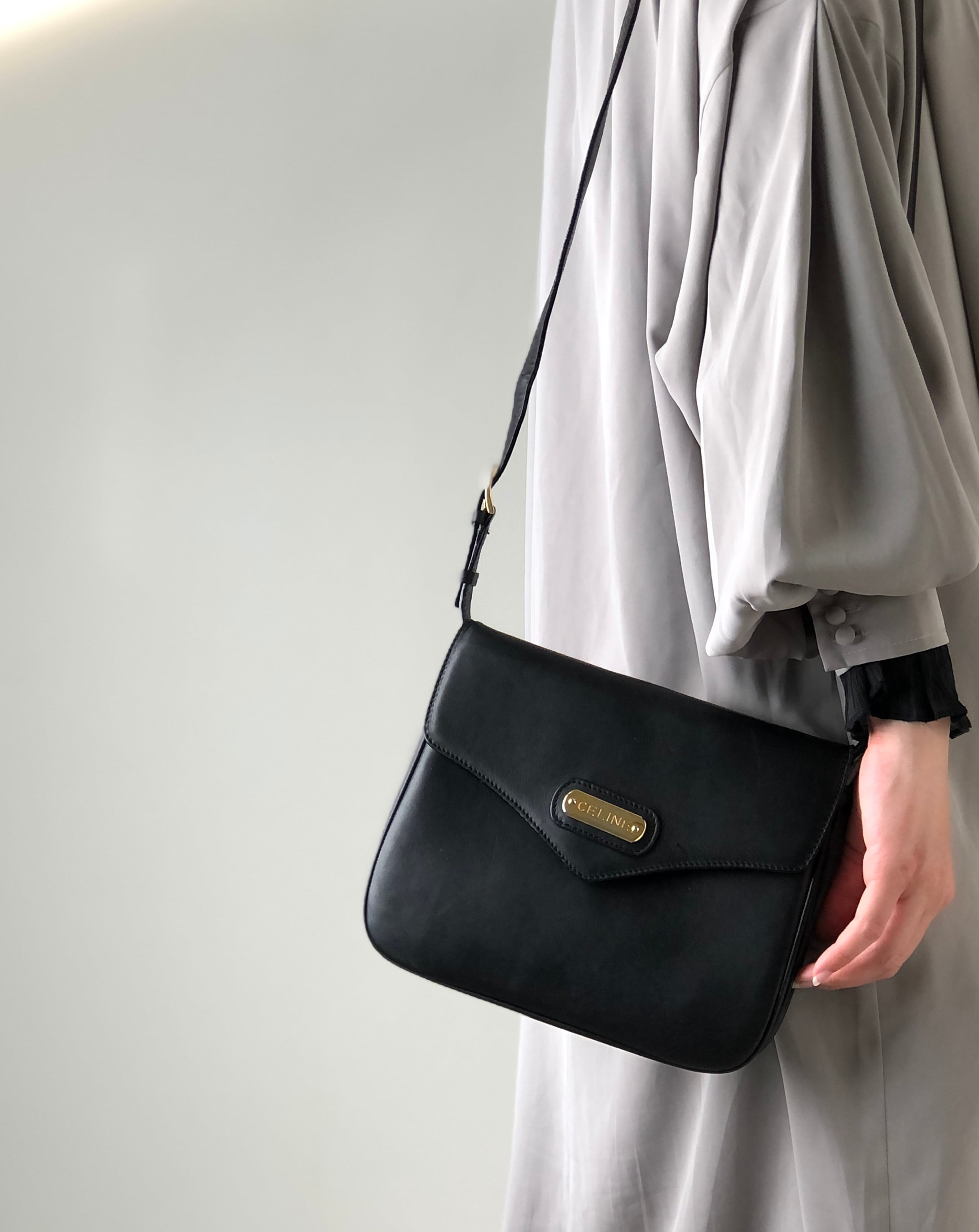 CELINE セリーヌ ショルダーバッグ ブラック ロゴ レザー vintage