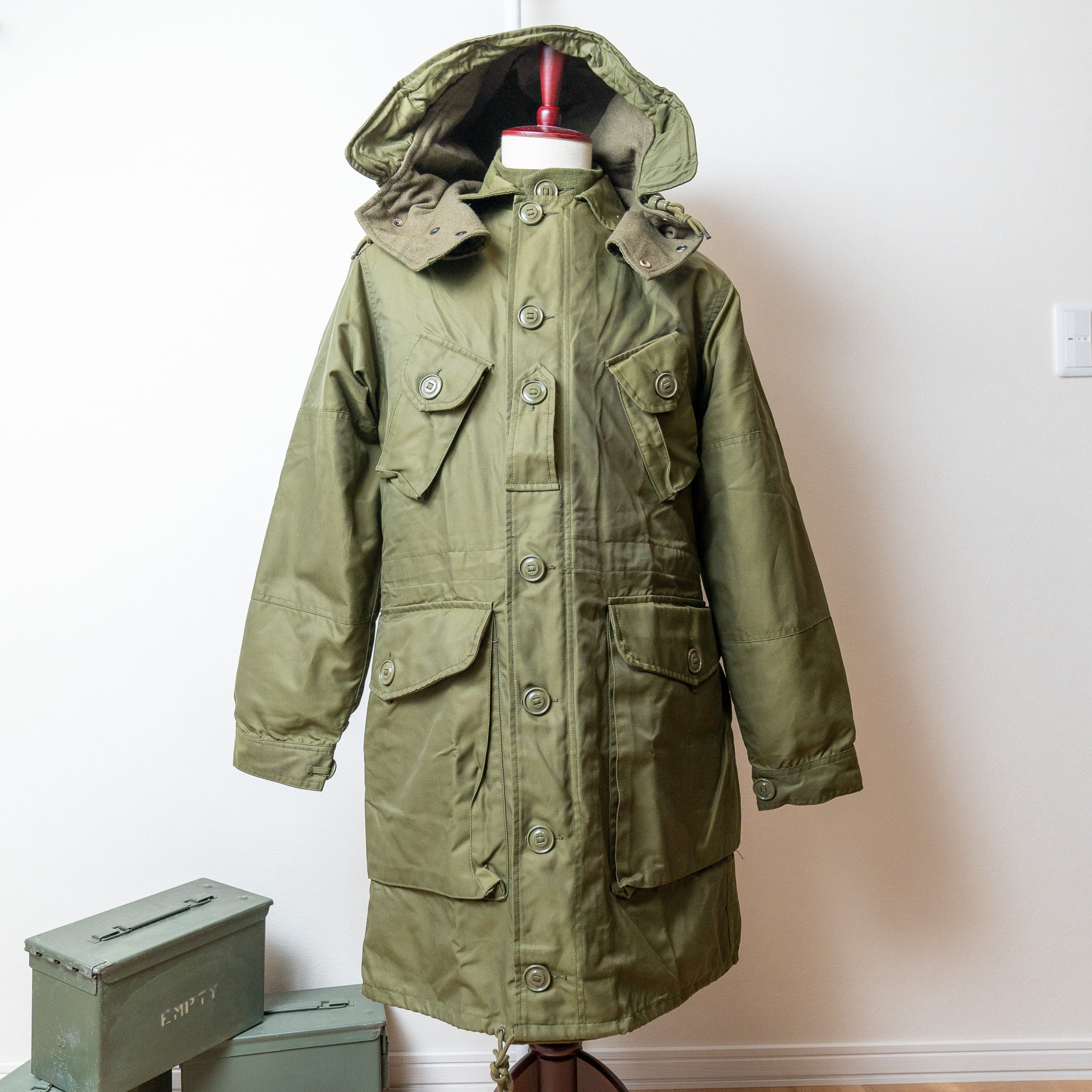 DEADSTOCK】Canadian Army ECW Combat Parka 