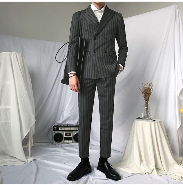 予約販売】メンズ スーツ ダブル ストライプ柄 きれいめ グレー