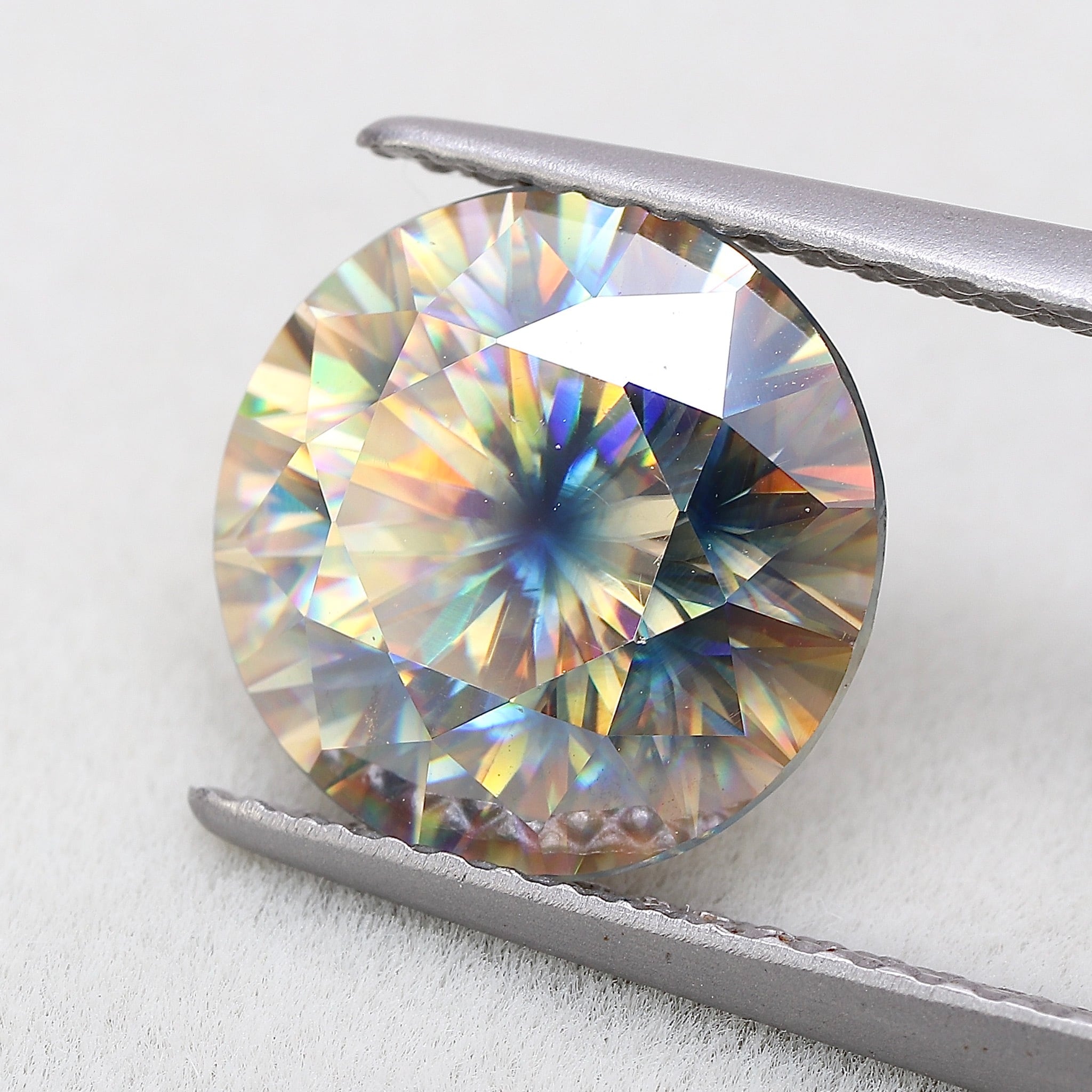 チタニア 合成ルチル 4.16ct ラウンド | Pay ID